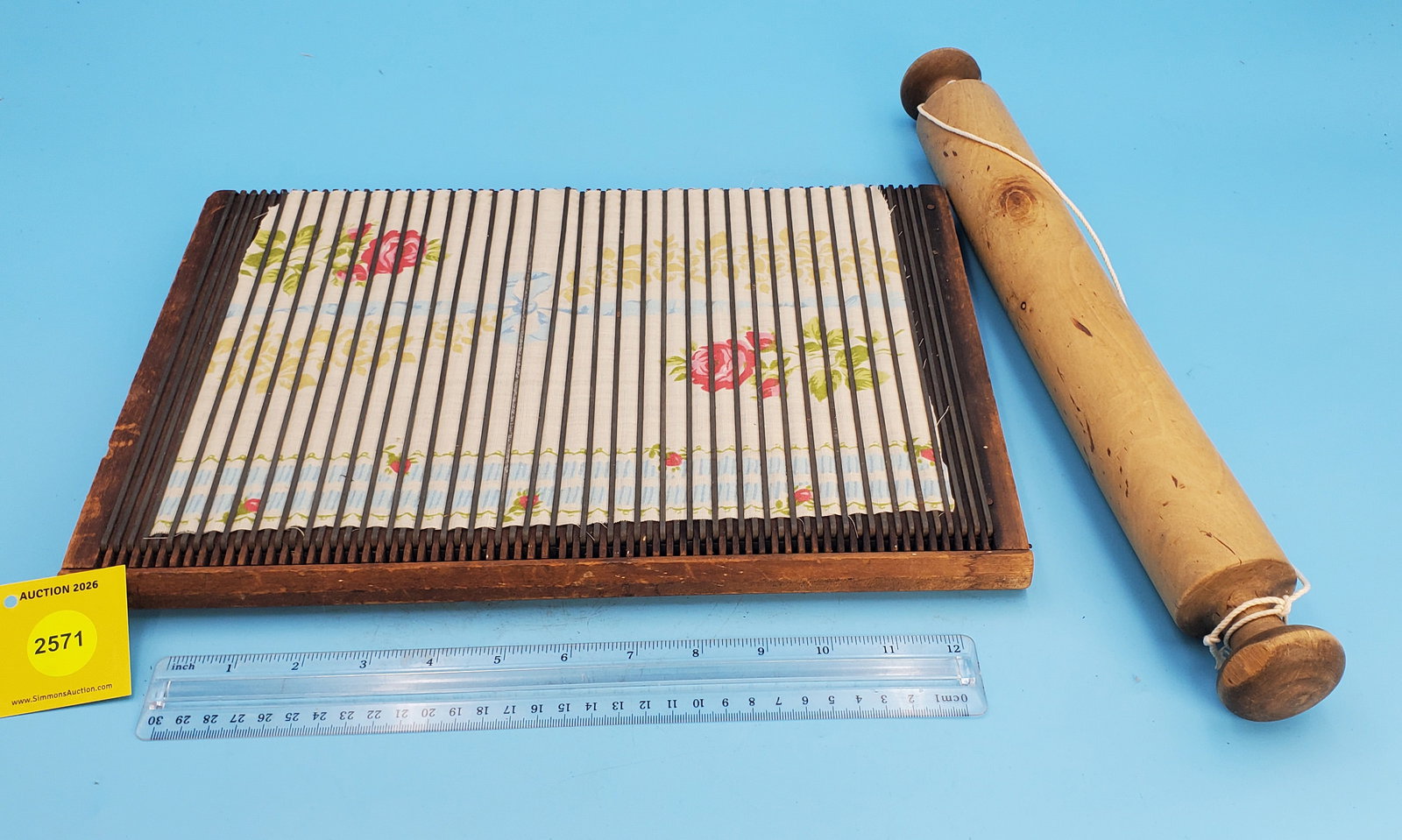 Paris Plaiter w/smooth rolling pin (1 of 2)
