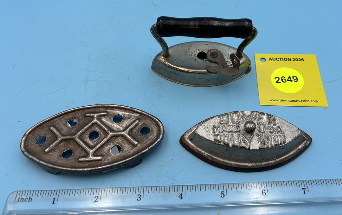3 piece, Dover USA sad iron, Dolly iron w/trivet L 3 1/2" (1 of 2)