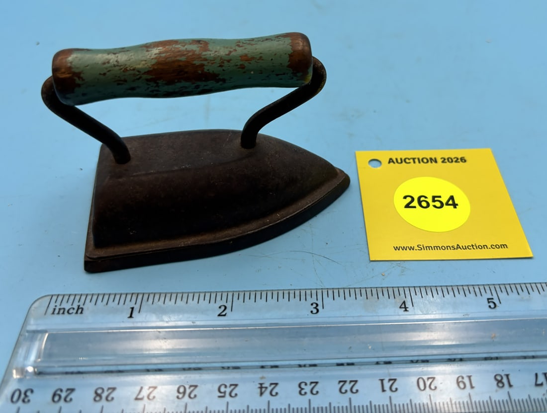 Toy iron, wood handle, L 2 7/8" - 2