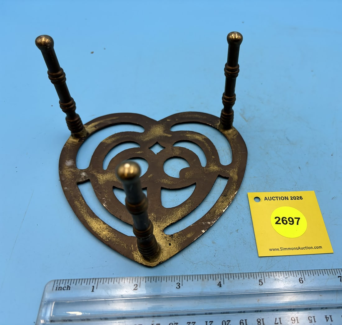 Brass heart shaped trivet on three tall legs - 2