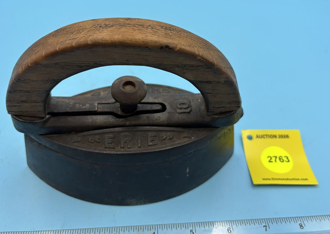 Griswold "Erie" double point iron - 2