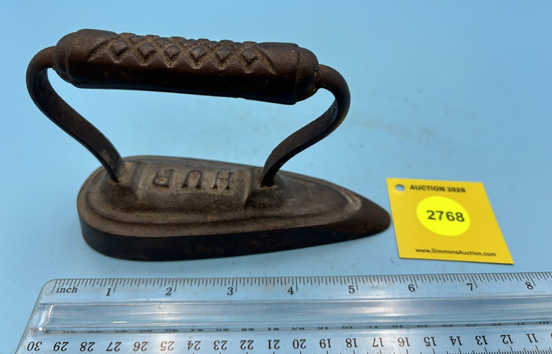 one piece flat iron w/ star and "HUB": one piece flat iron w/ star and "HUB"