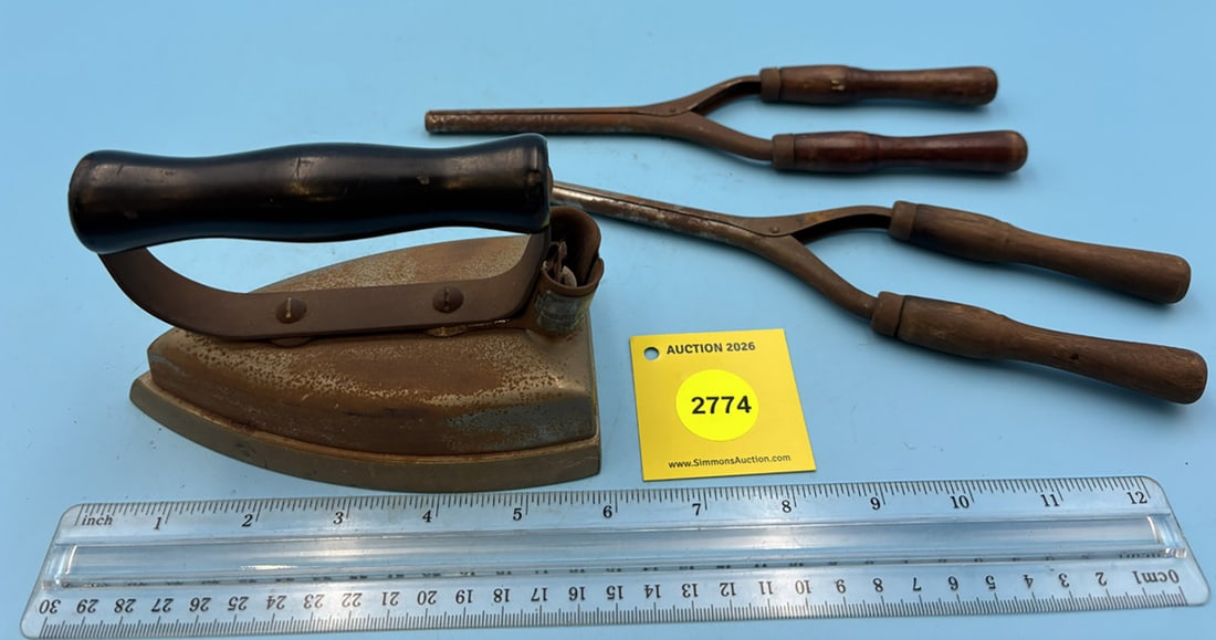 Edison Electric Appliance Co. Electric iron w/2 curling irons: Edison Electric Appliance Co. Electric iron w/2 curling irons