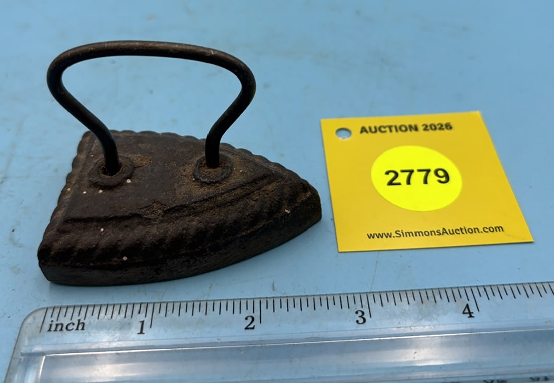 Childs iron-flat back wire handle - 2