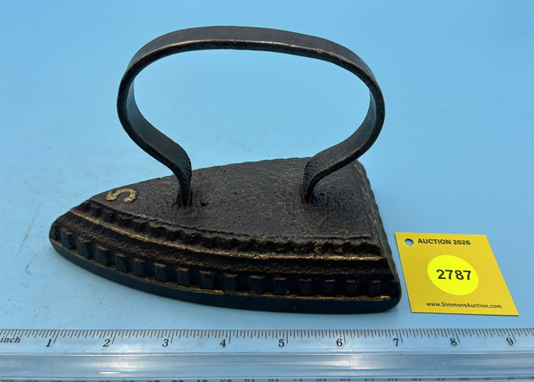 One piece flat iron, "5" and decorative lines in gold paint: One piece flat iron, "5" and decorative lines in gold paint