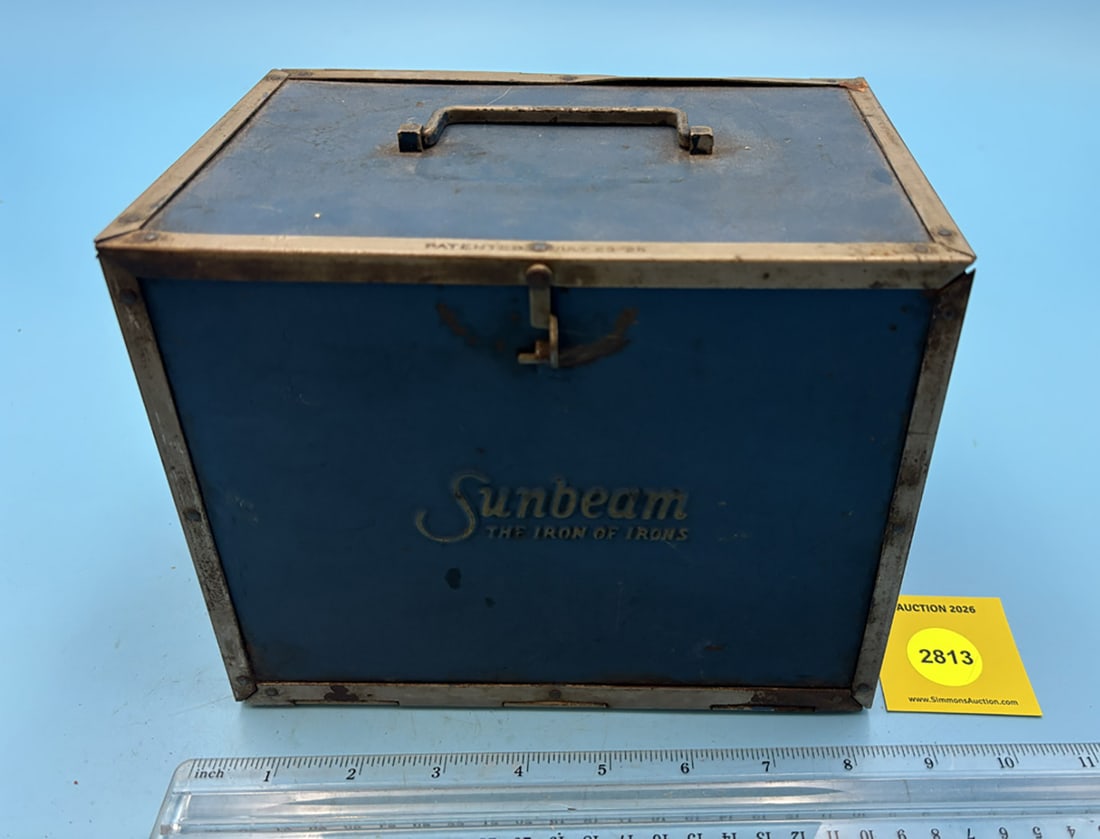 Sunbeam metal box for iron (1 of 2)