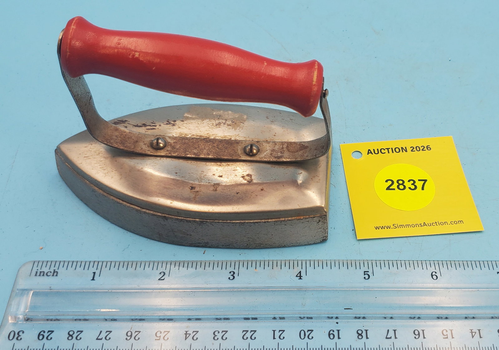Child's iron angled red grip handle (1 of 2)