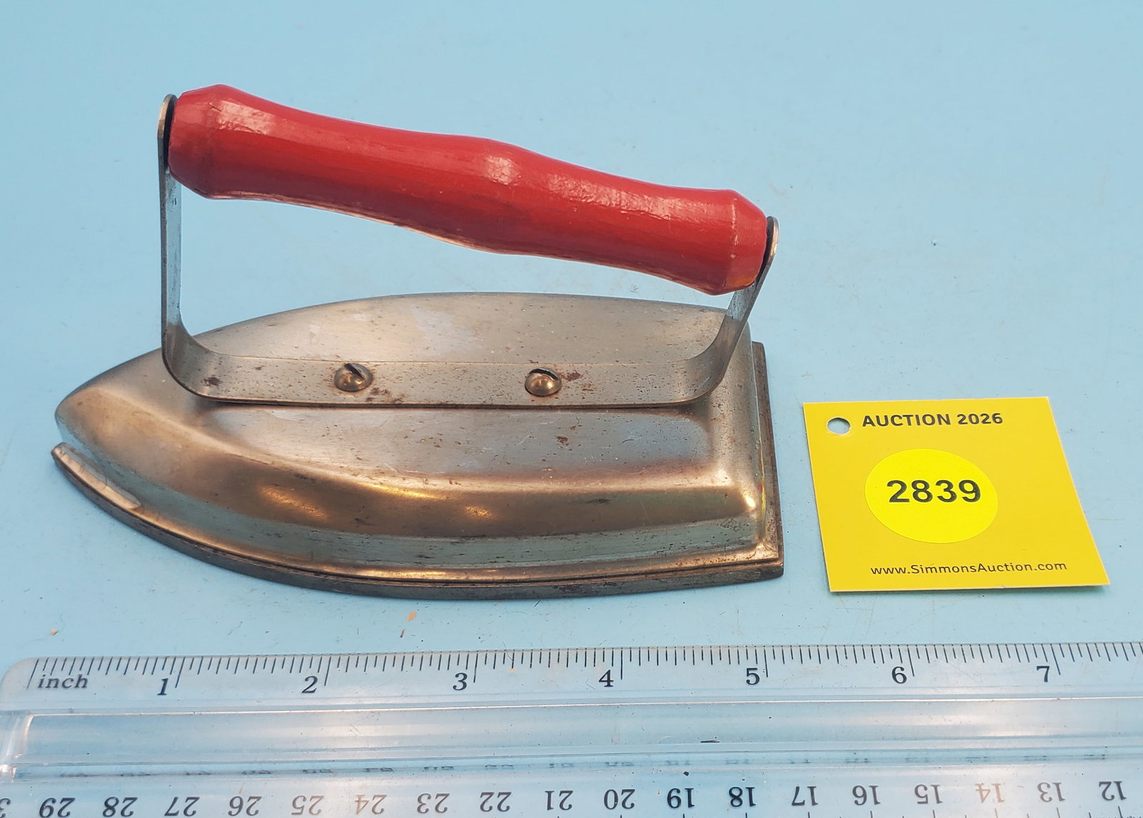 Child's iron angled red grip handle (1 of 2)