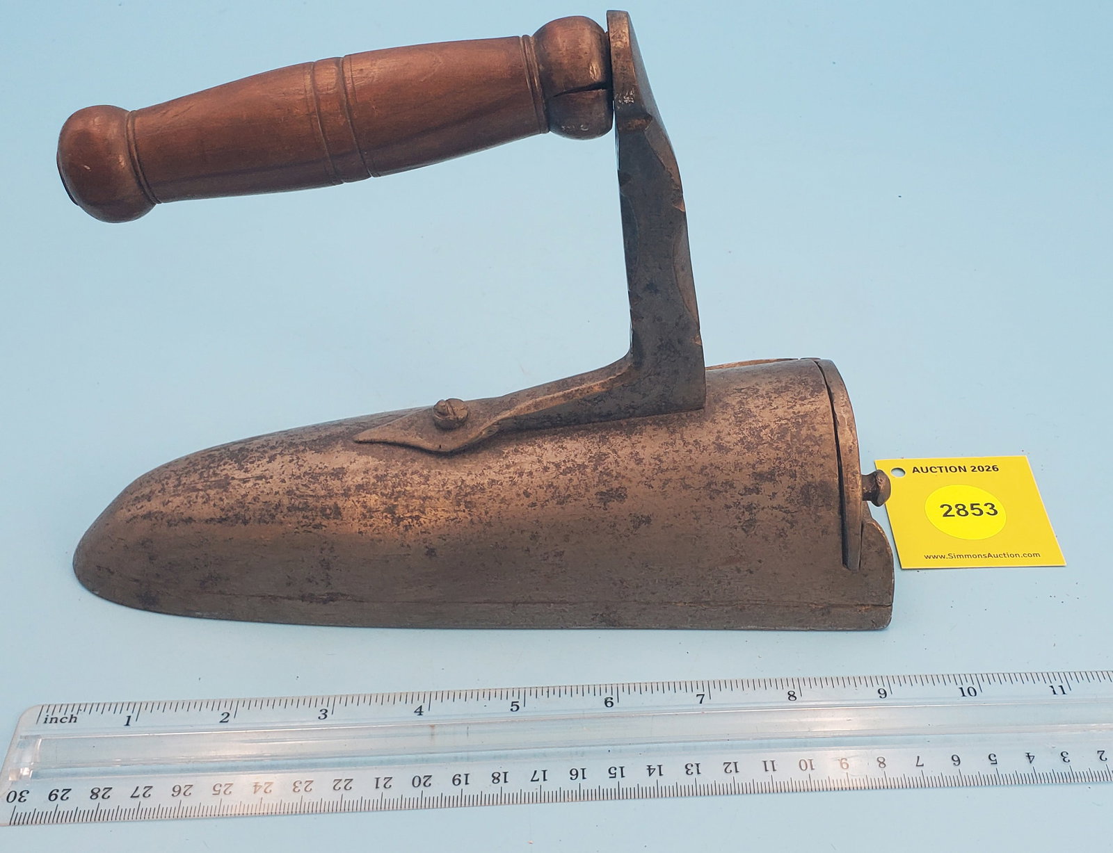 Box iron w/ slug, swing gate, bull nose, open handle: Box iron w/ slug, swing gate, bull nose, open handle