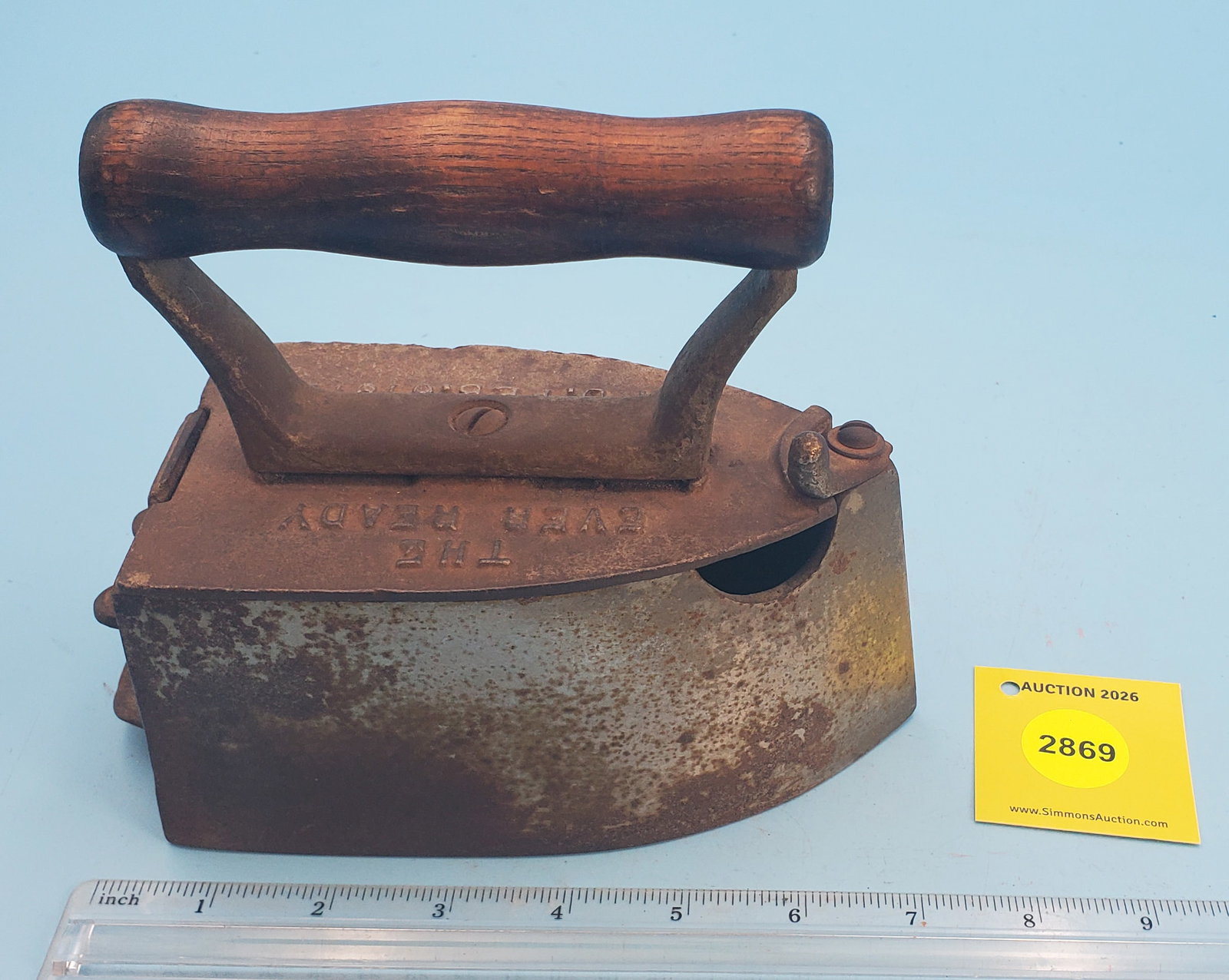 The Every Ready charcoal iron, flat back, lift off lid, pat Feb 1917: The Every Ready charcoal iron, flat back, lift off lid, pat Feb 1917