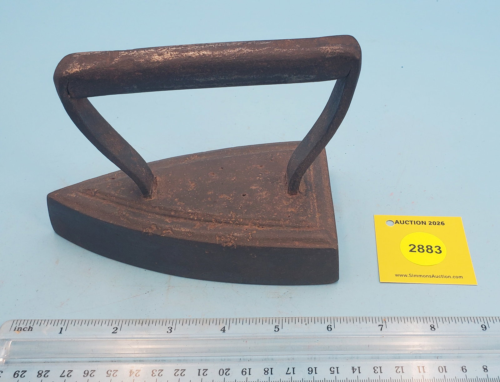 One piece flat iron, no markings: One piece flat iron, no markings