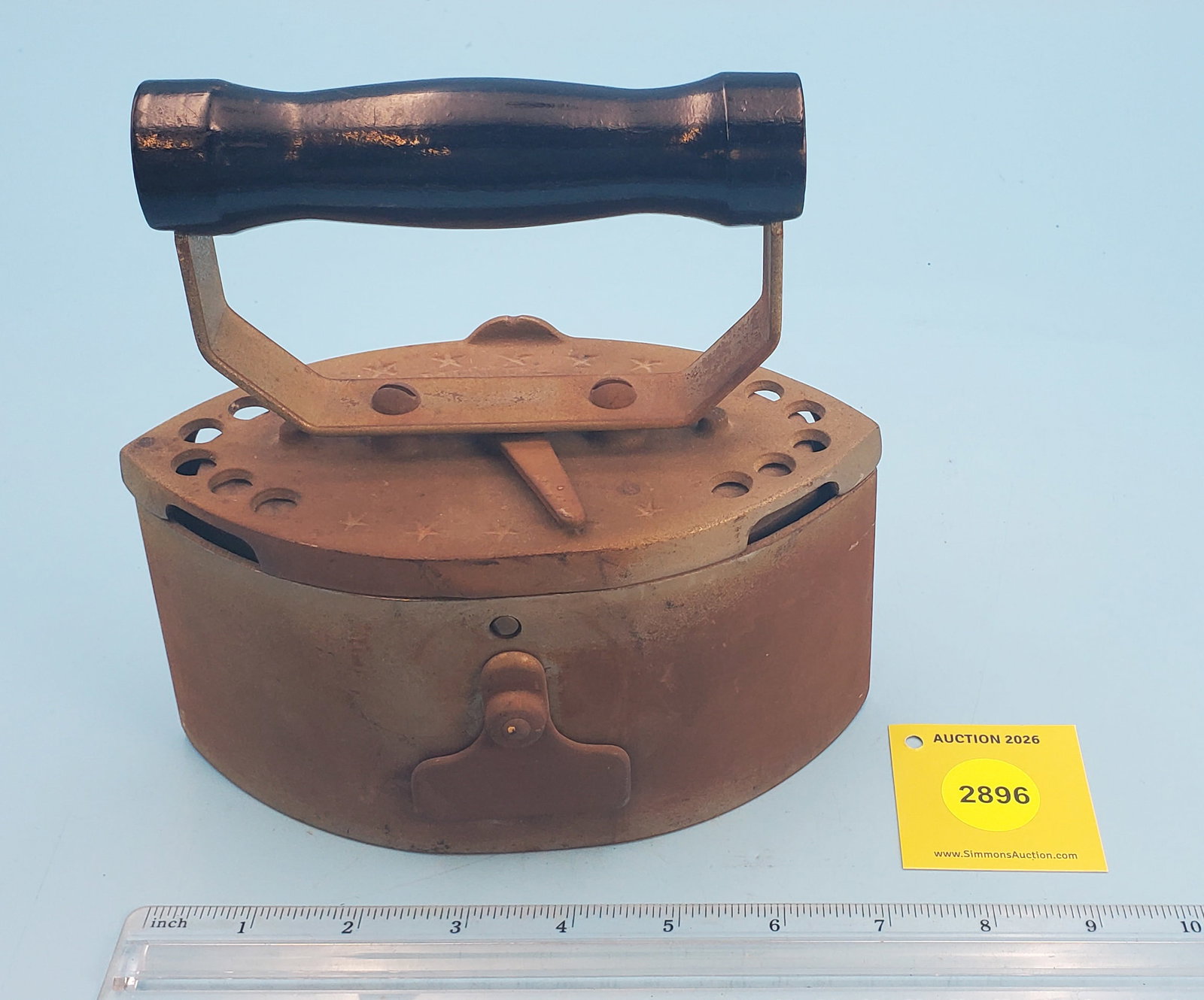 Double point charcoal iron, stars on top, lift off lid. PAT JUNE 7, 1932: Double point charcoal iron, stars on top, lift off lid. PAT JUNE 7, 1932