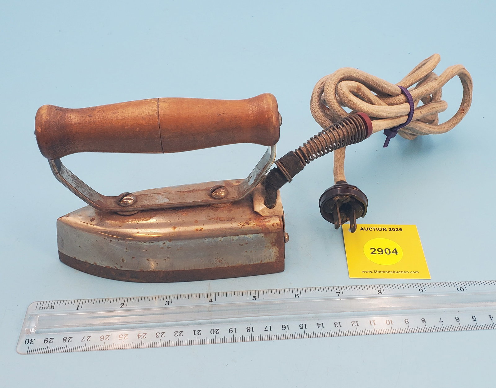 Simplex Quality Electric Iron (1 of 2)