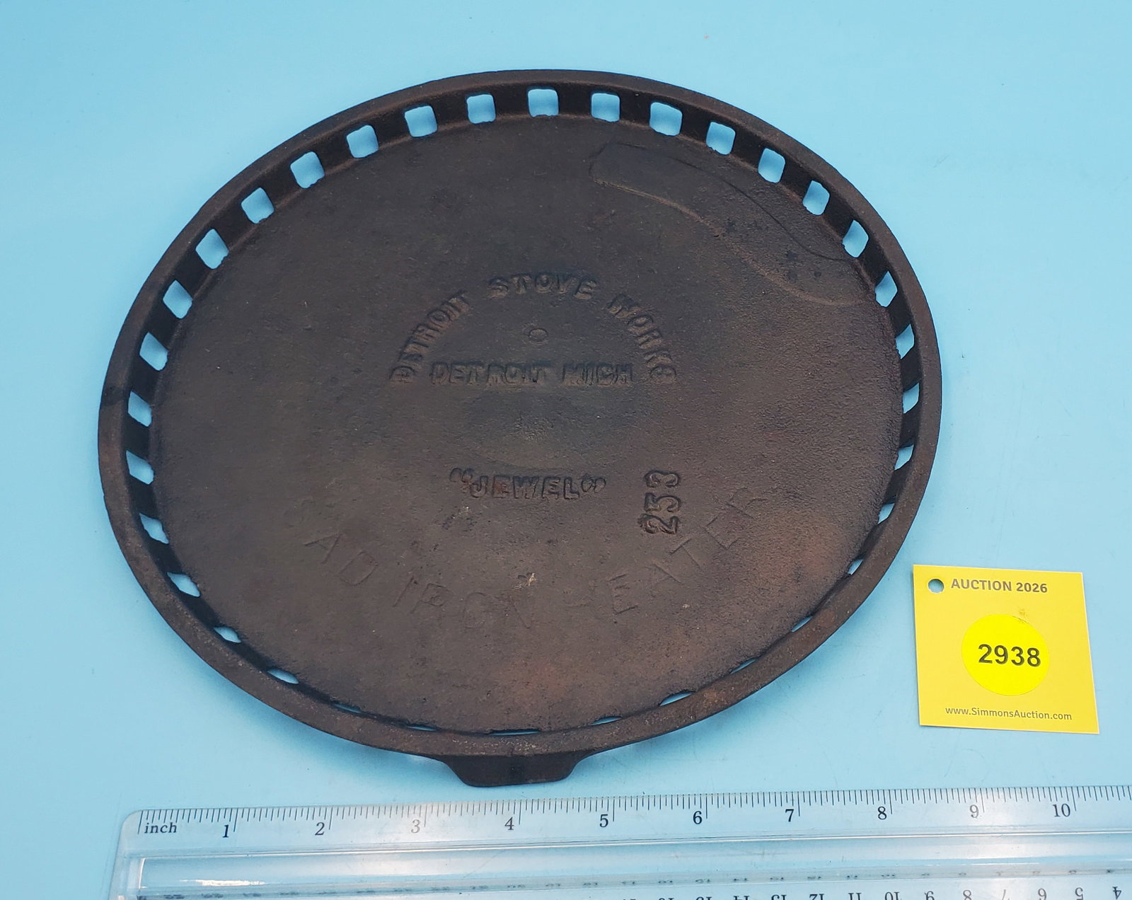 Sad iron heater, Detroit Stove Works, "Jewel" 10 1/4" diameter (1 of 3)