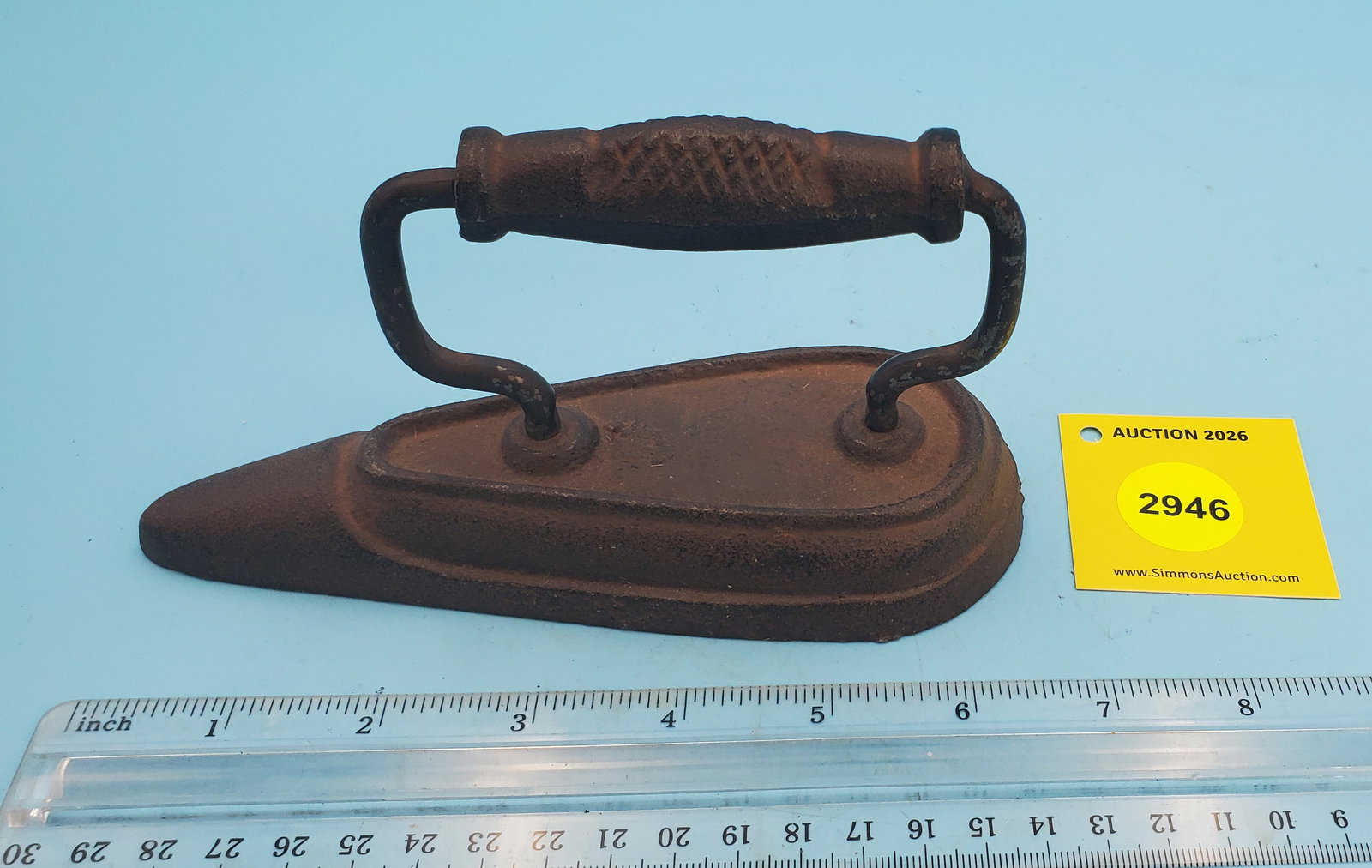 One piece sleeve iron w/crosshatch hand grip: One piece sleeve iron w/crosshatch hand grip