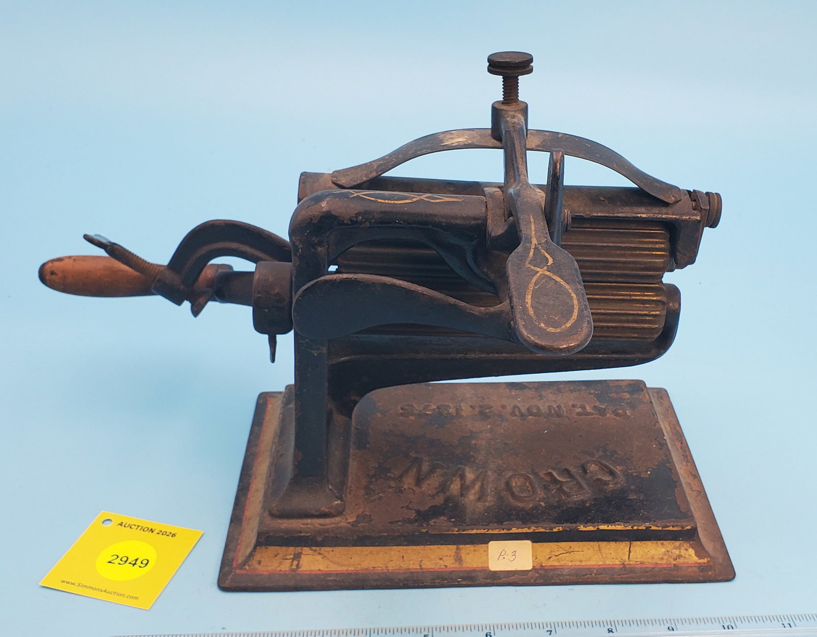 Crown Fluting Machine, brass corrugated rollers, w/heat slugs, pat 1875 (1 of 3)