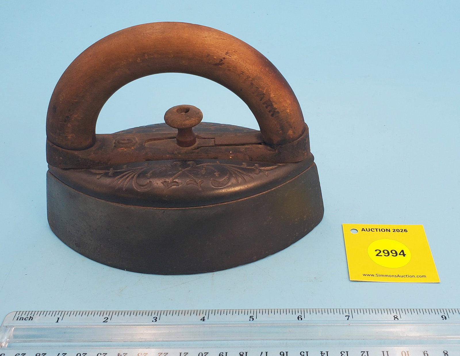 Simmons Hdw., St Louis, floral pattern on base (1 of 3)