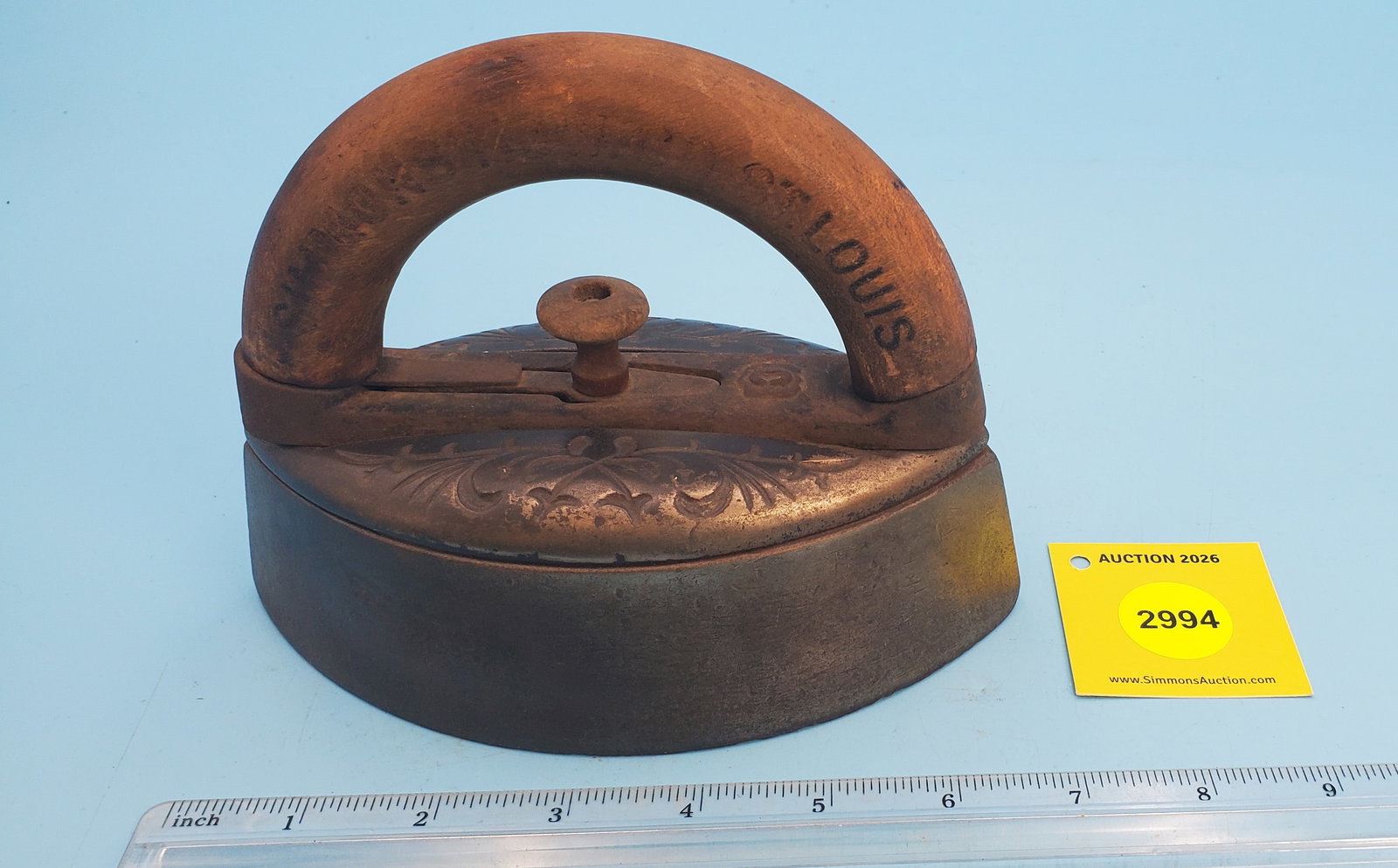 Simmons Hdw., St Louis, floral pattern on base - 3