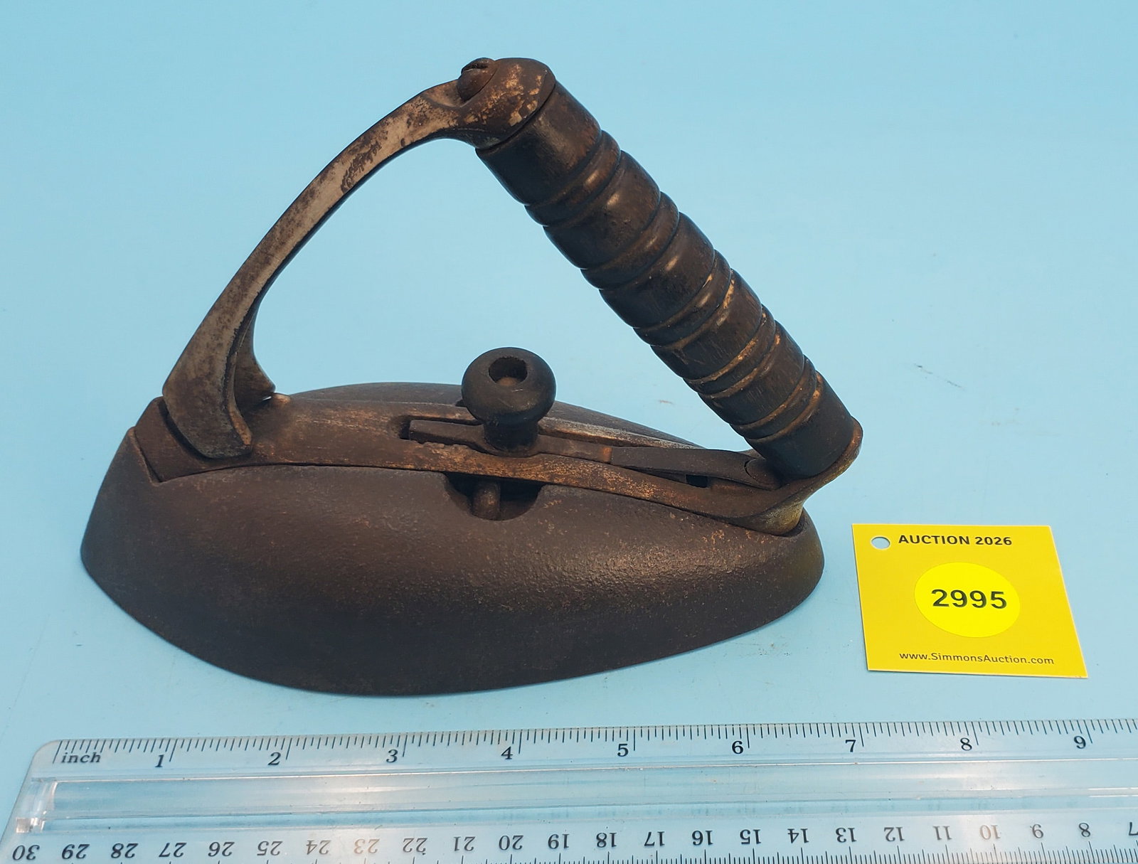 No markings, cold handle, sloping handle - 3