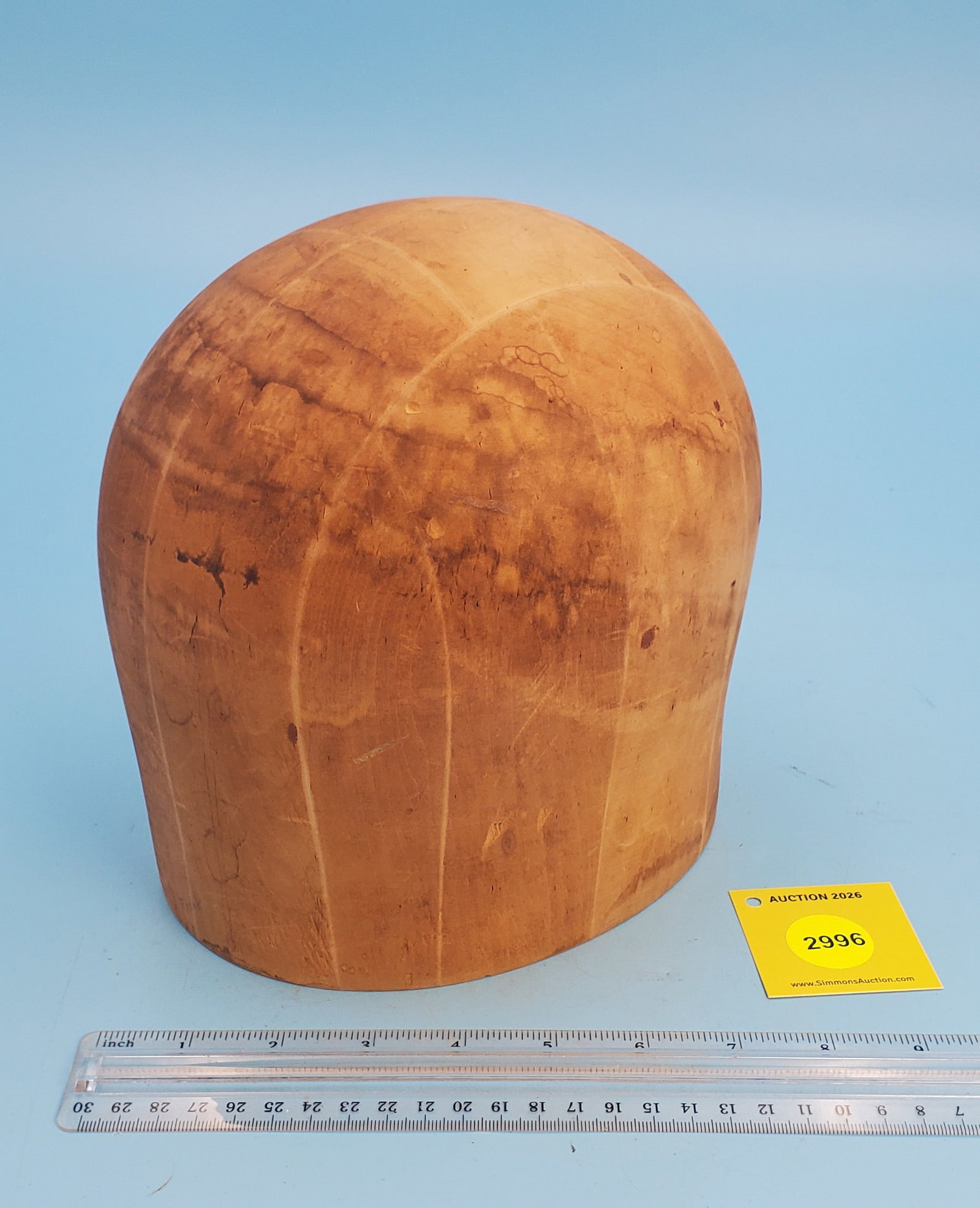 Wooden hat form: Wooden hat form