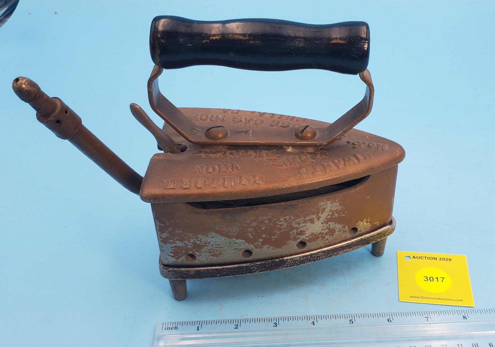 I Want U gas iron, Strause Gas Iron Co, Philadelphia, w/trivet (1 of 2)