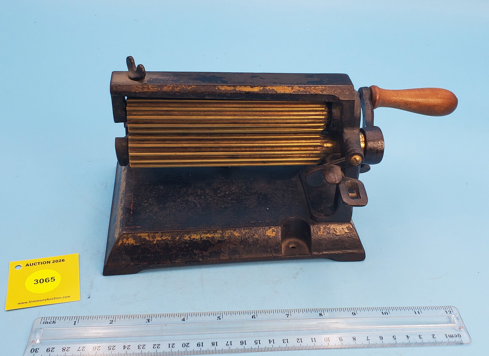 Machine, no markings, gold pinstriping on black, no slugs, roll 6" (1 of 3)