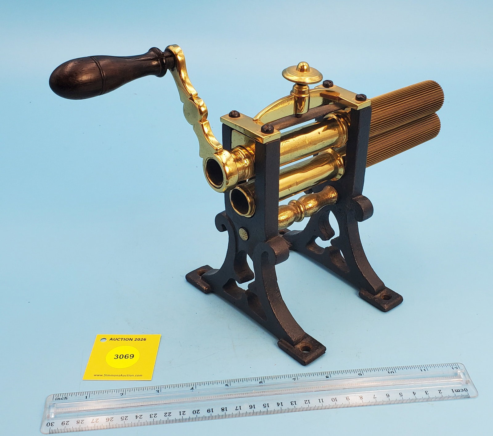 English fluter w/brass rolls, fine rolls, roll 4 3/8", no slugs - 2