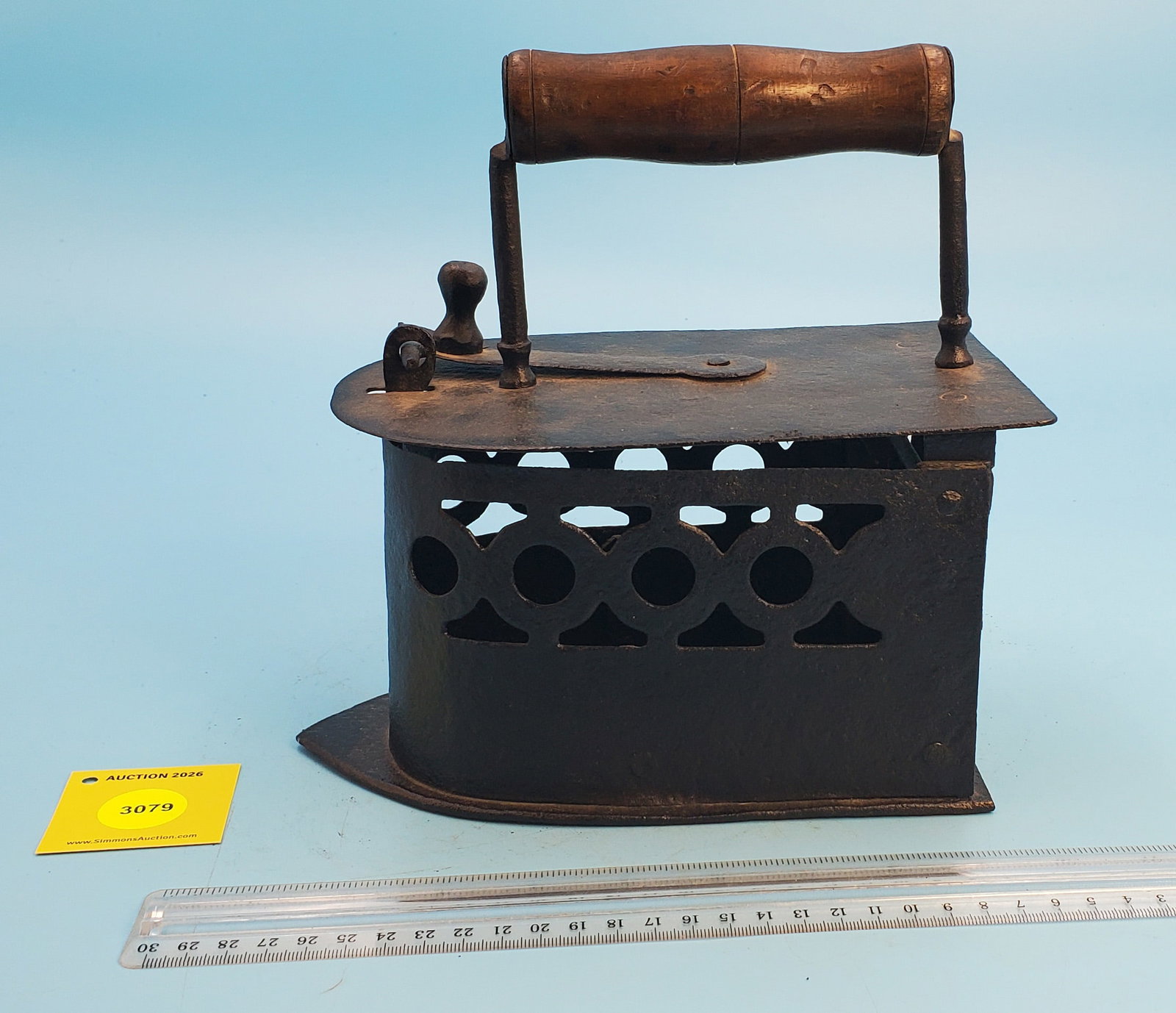 Box, extended tip in front, L 8 1/2": Box, extended tip in front, L 8 1/2"