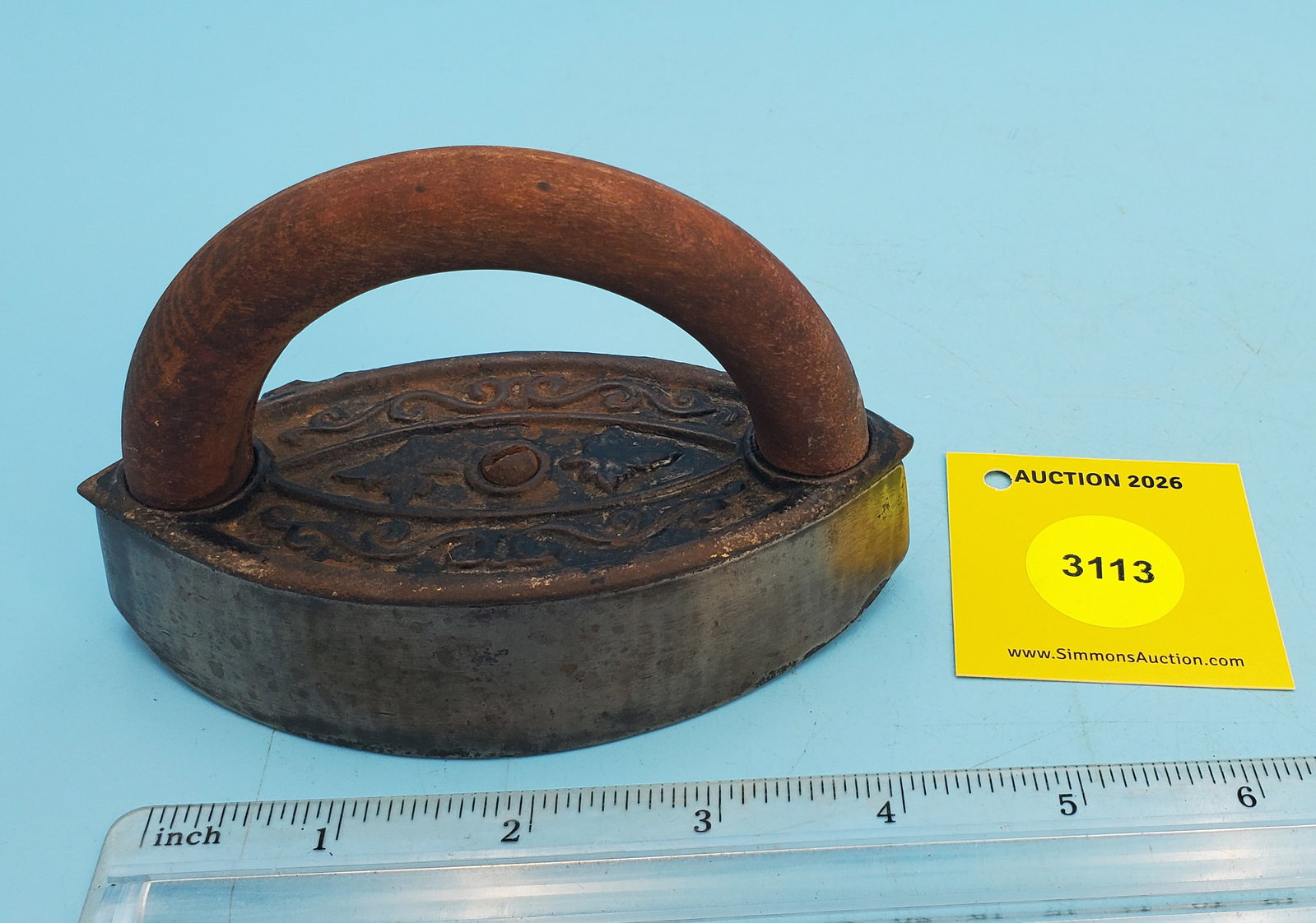 Wood grip, decorative top, about 1900, L 4 5/8" (1 of 2)