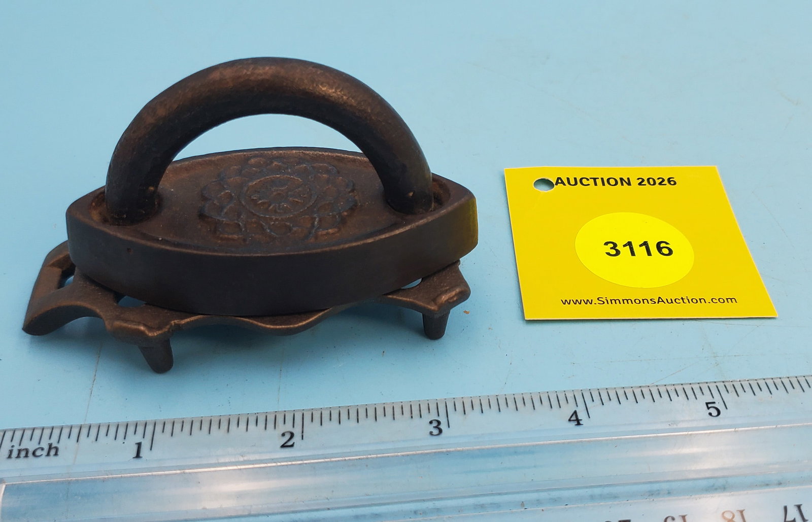 double point iron, decorative top, L 3" w/trivet (1 of 2)