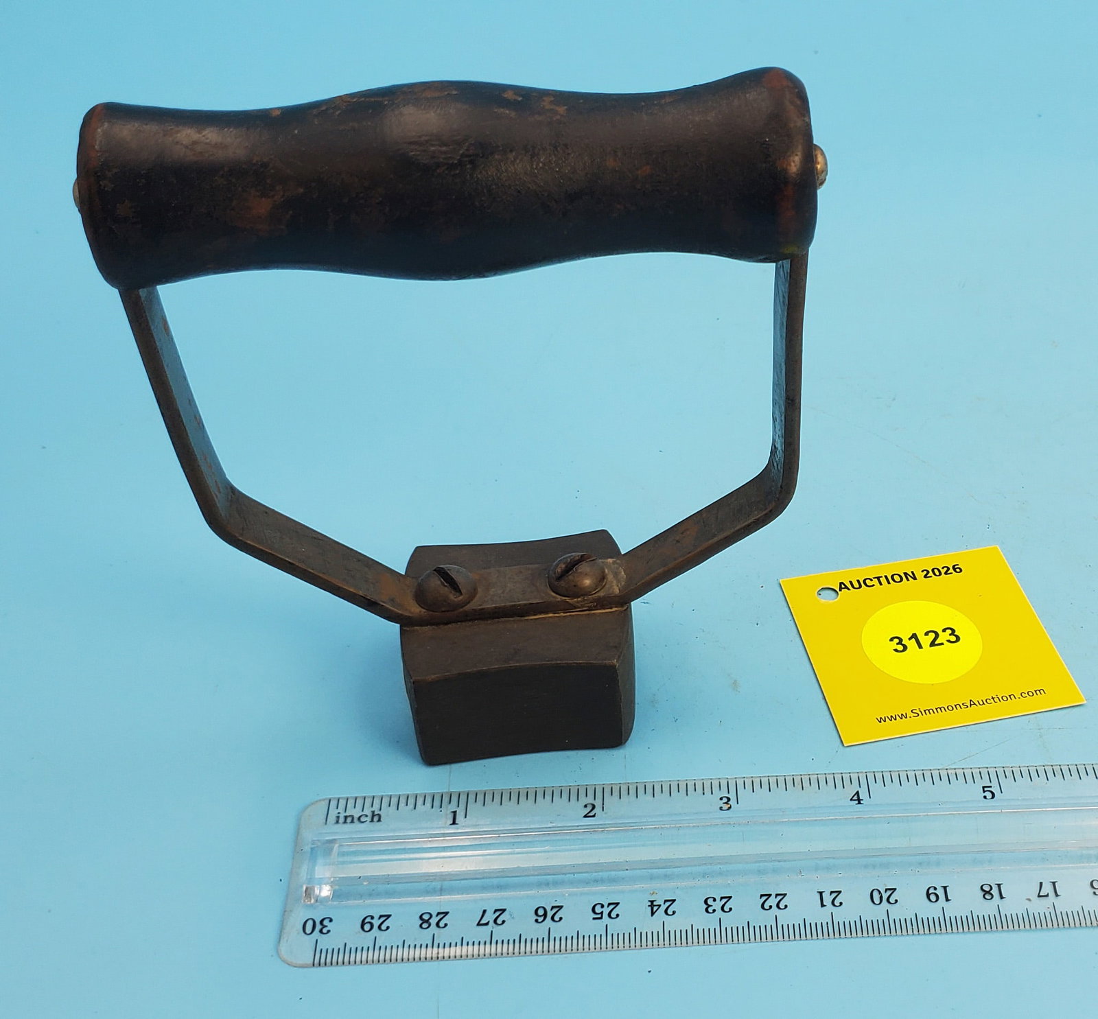 Hat iron, wood grip: Hat iron, wood grip