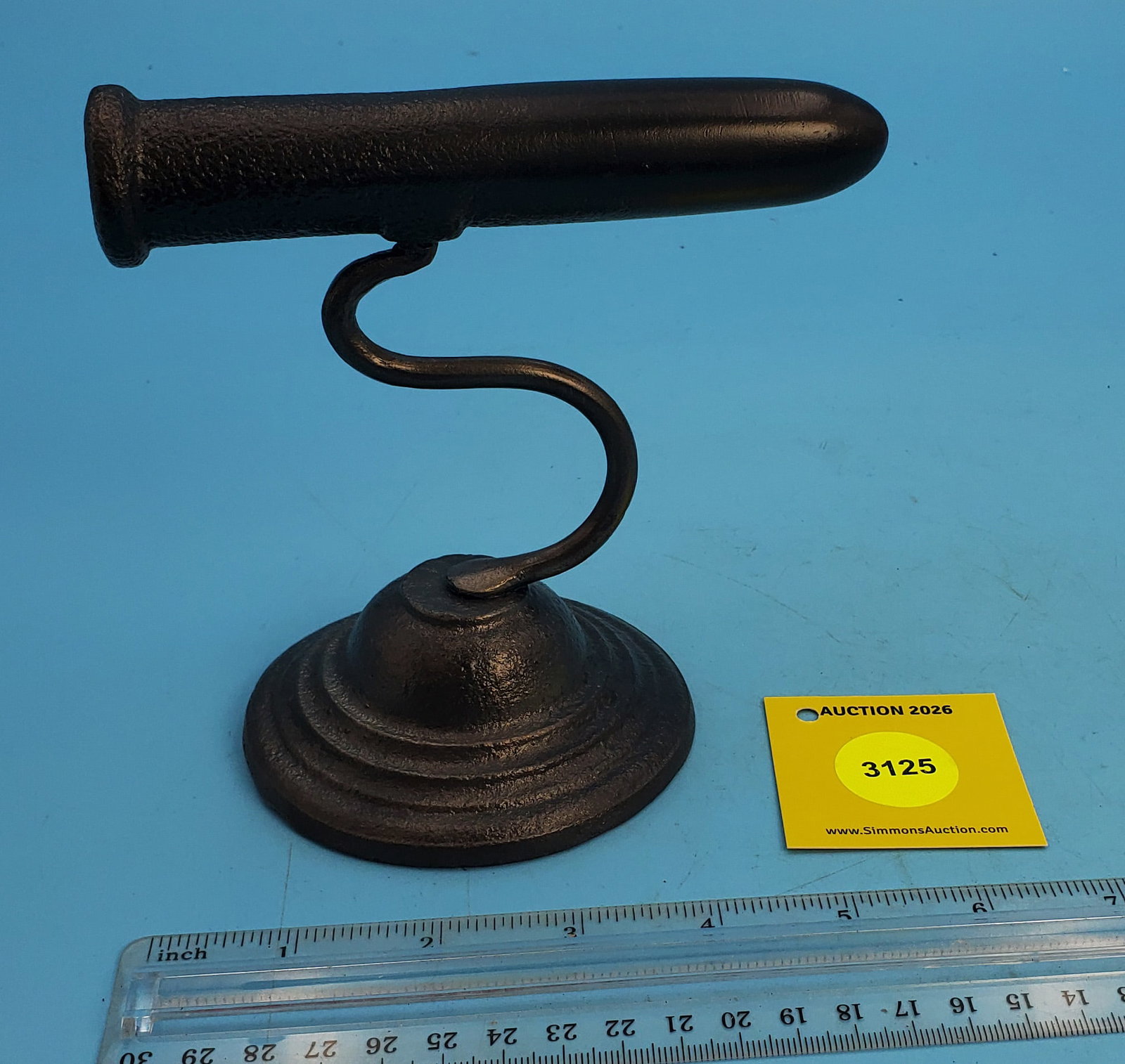 Goffering iron, round base, B 5 1/2", H 5" (1 of 1)