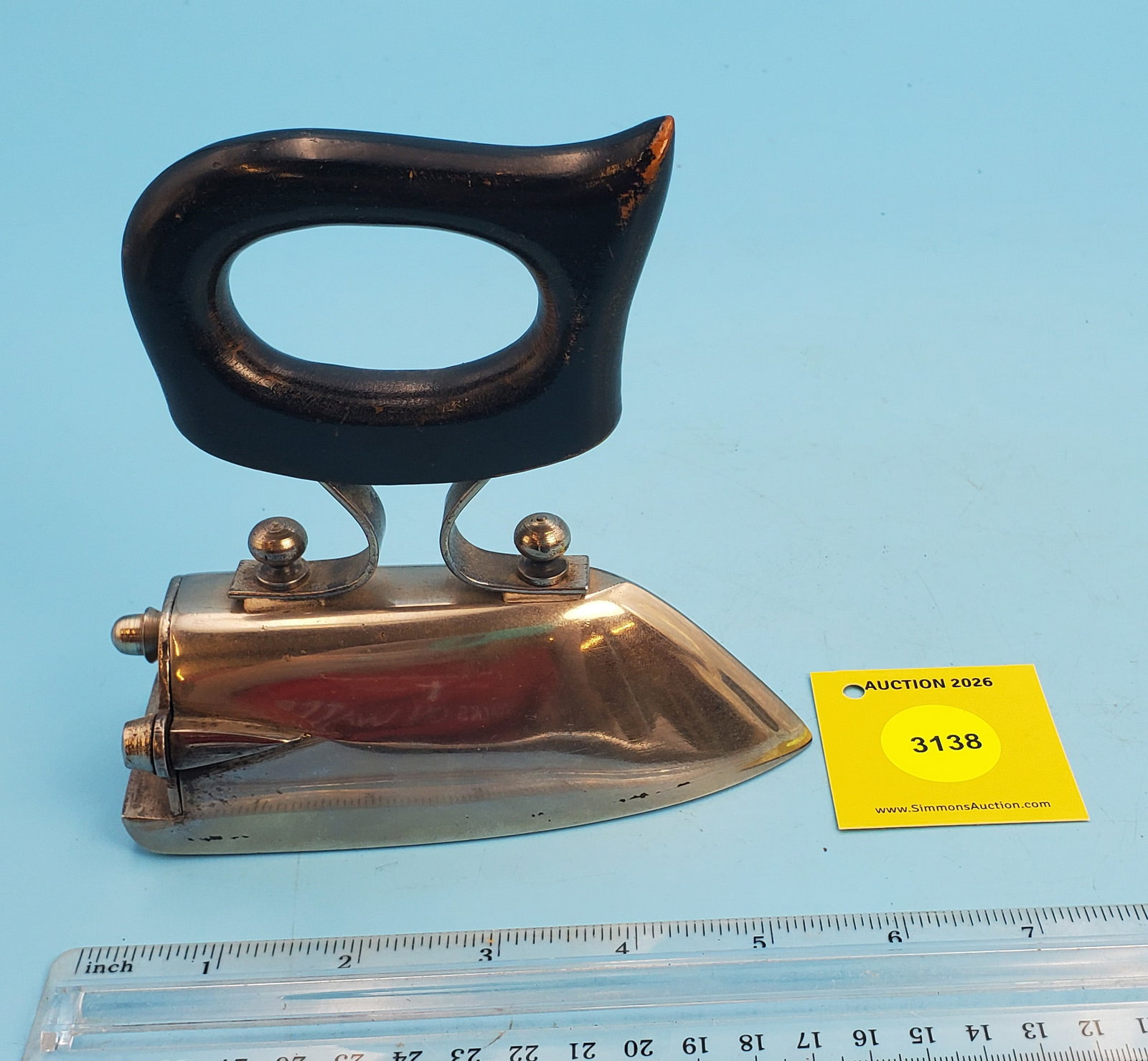 Slug iron, hinged gate, black handle, w/slug: Slug iron, hinged gate, black handle, w/slug