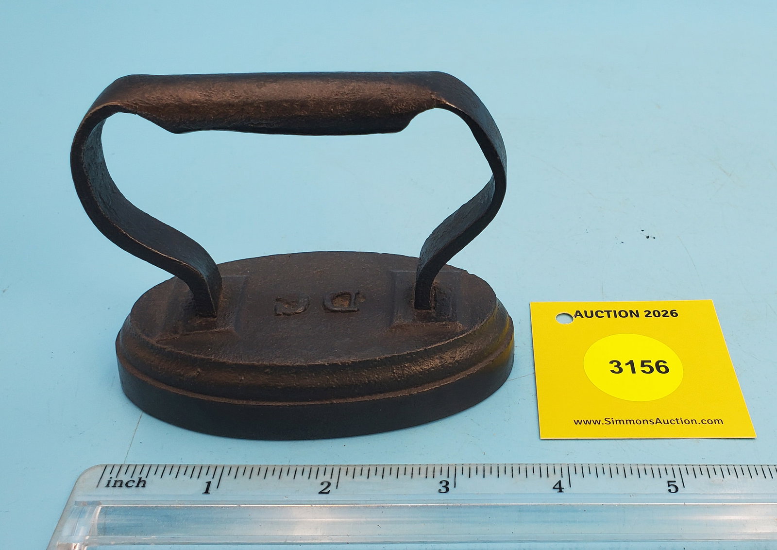 Oval iron, "DC", hollow grip, L 3 3/4": Oval iron, "DC", hollow grip, L 3 3/4"