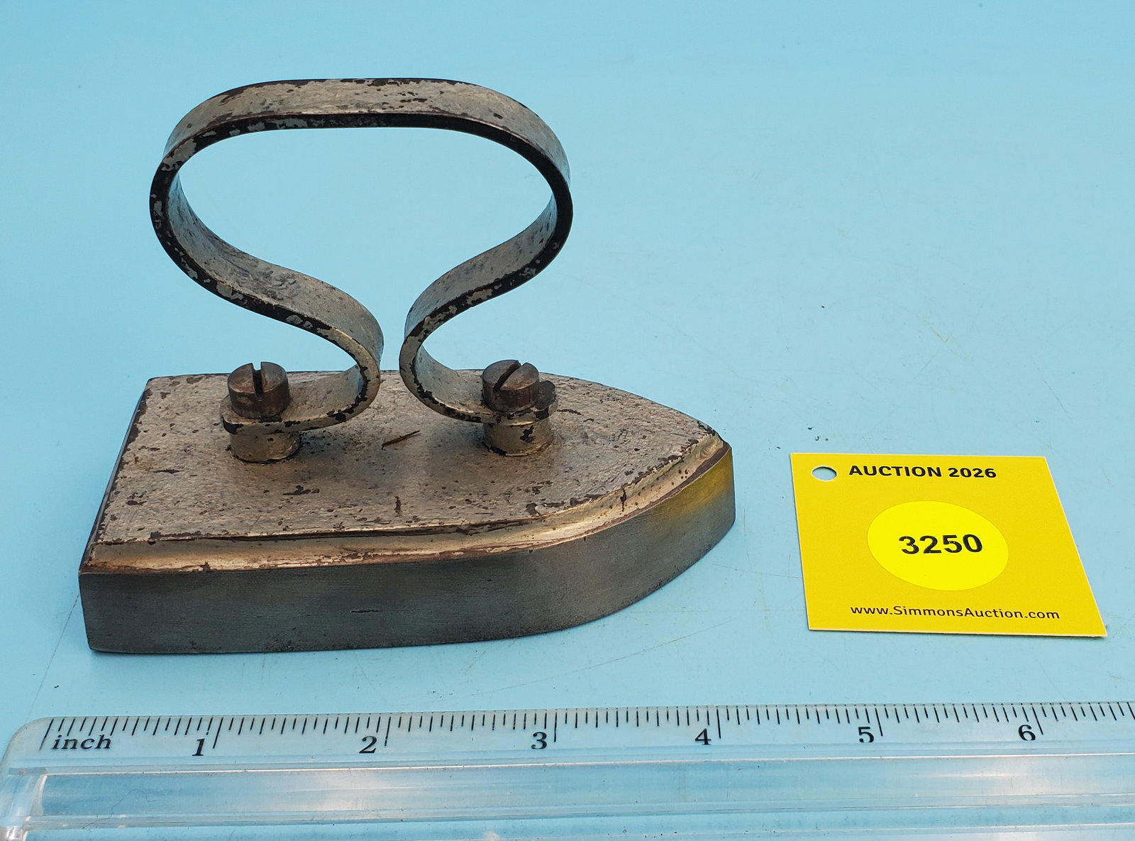 Flat iron, strap handle, L 4 1/4": Flat iron, strap handle, L 4 1/4"