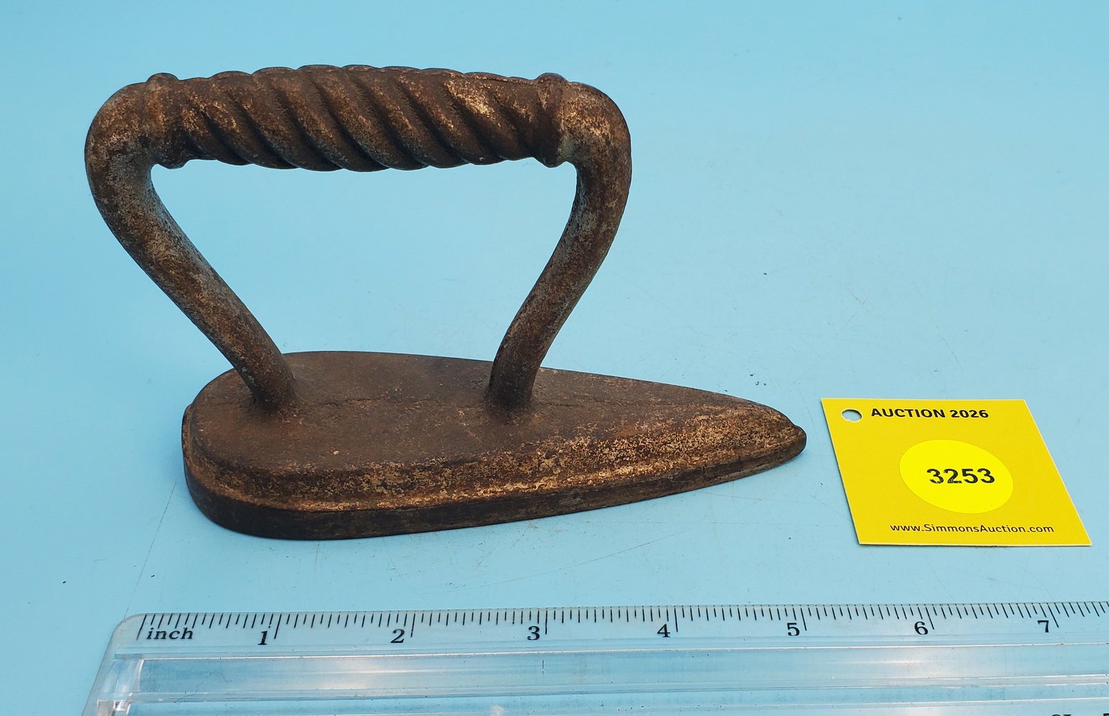 Sleeve iron, rope handle, L 5 1/2": Sleeve iron, rope handle, L 5 1/2"