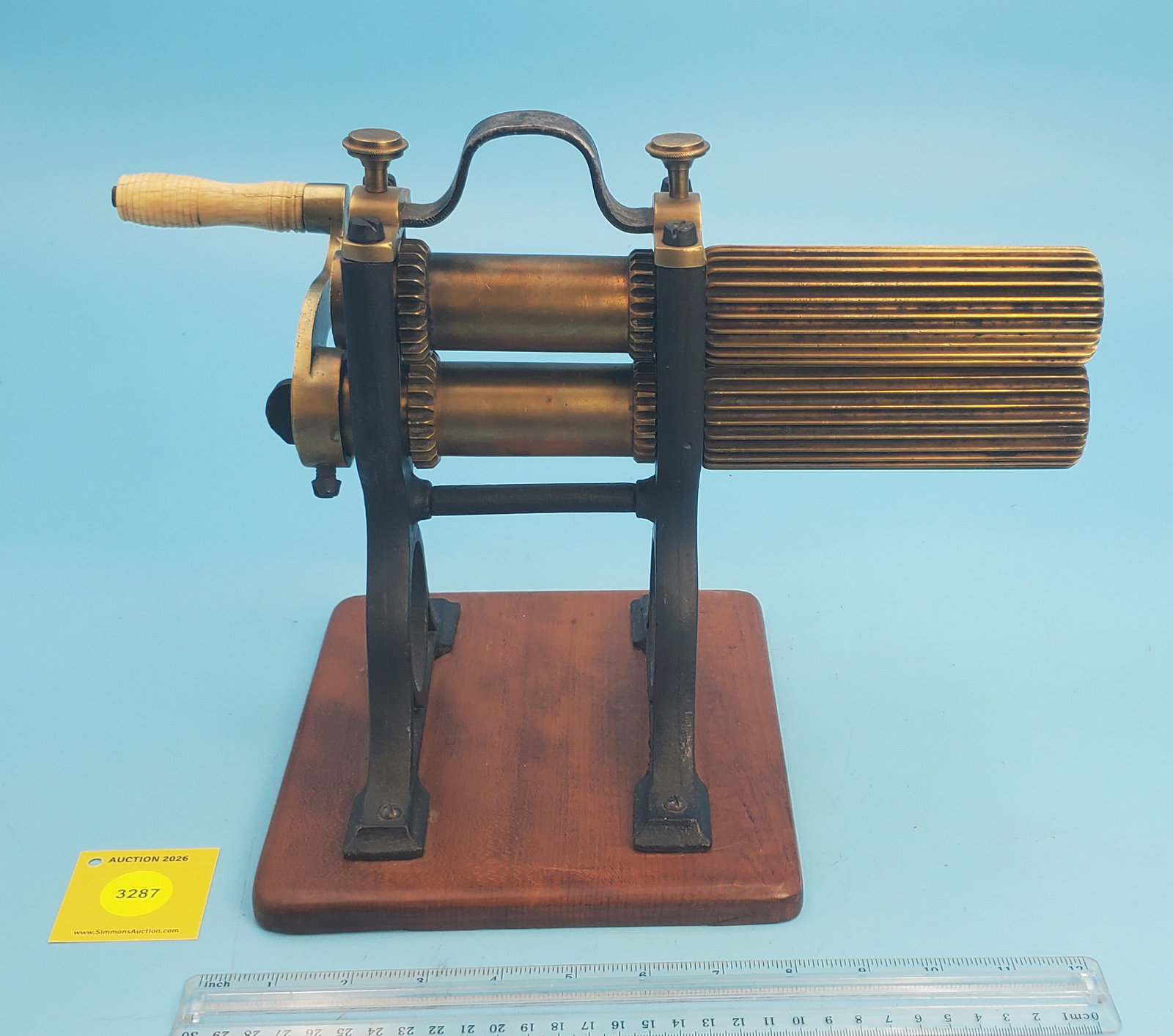 English fluter, Roll 5 1/2", w/slugs: English fluter, Roll 5 1/2", w/slugs