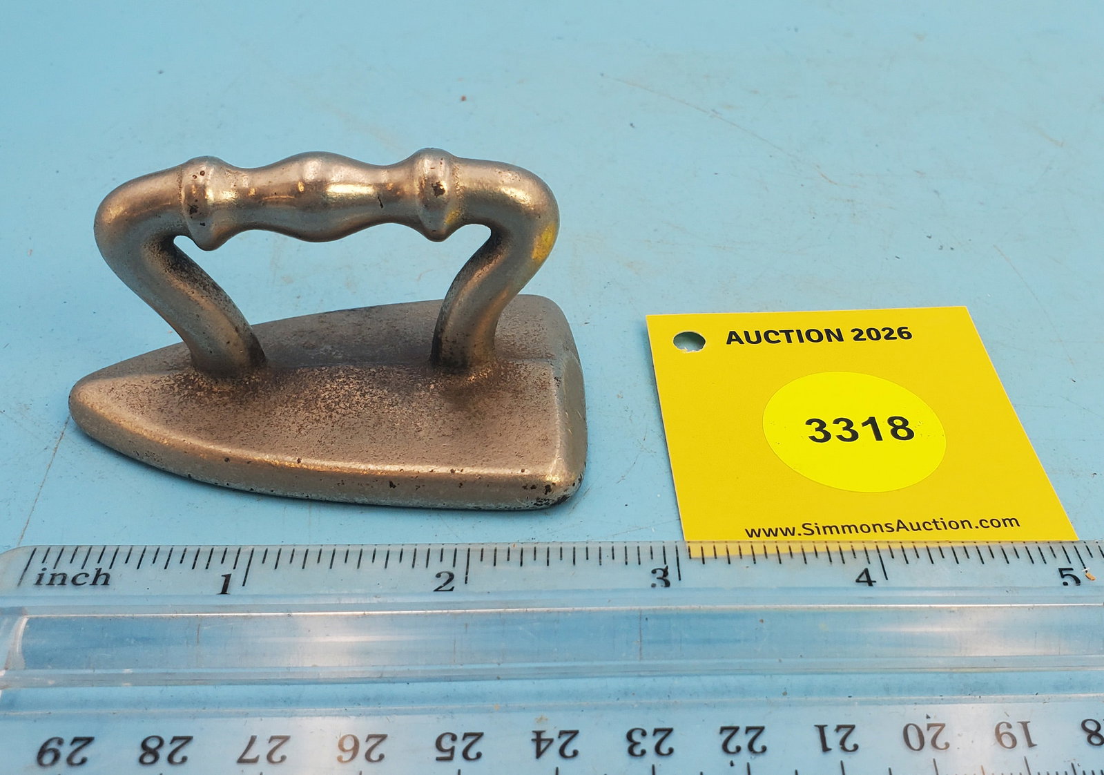 Flat iron, no markings, L 2 5/8": Flat iron, no markings, L 2 5/8"