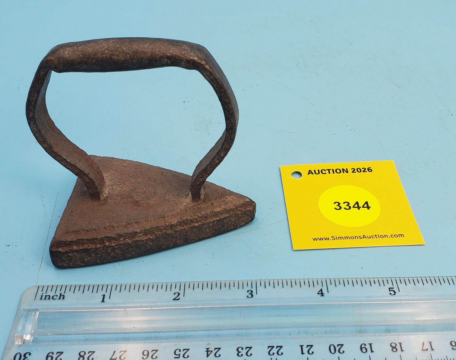 Flat iron "O", hallow grip handle, L 2 7/8" - 2
