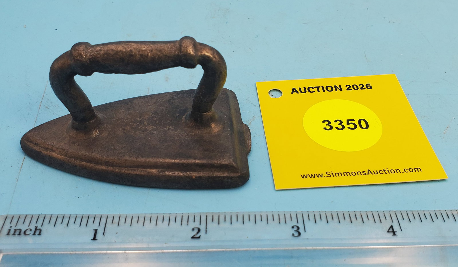 Flat iron, no markings, L 2 5/8": Flat iron, no markings, L 2 5/8"