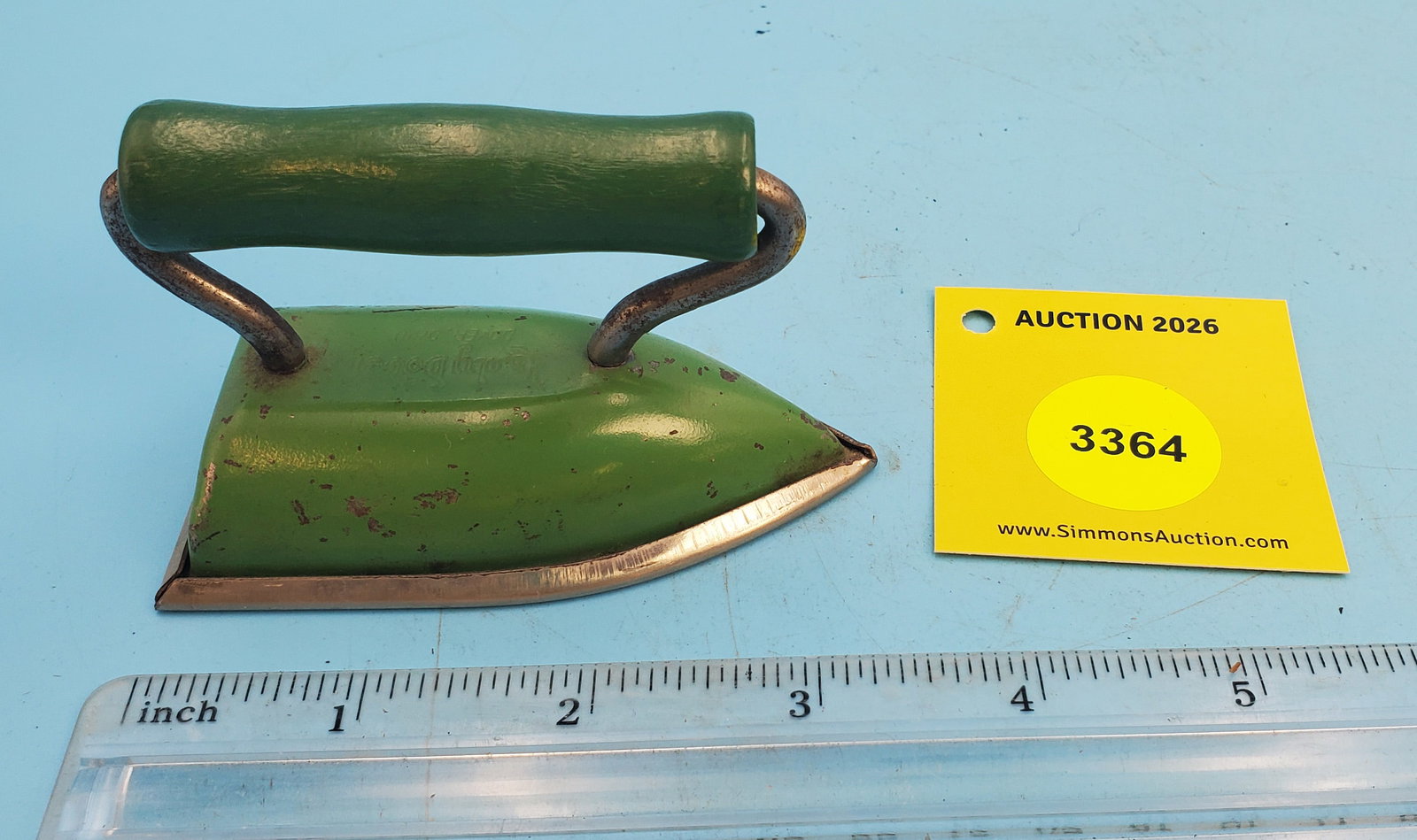 Lady Dover, Dover Ohio, green handle and body, L 3 3/8" - 2
