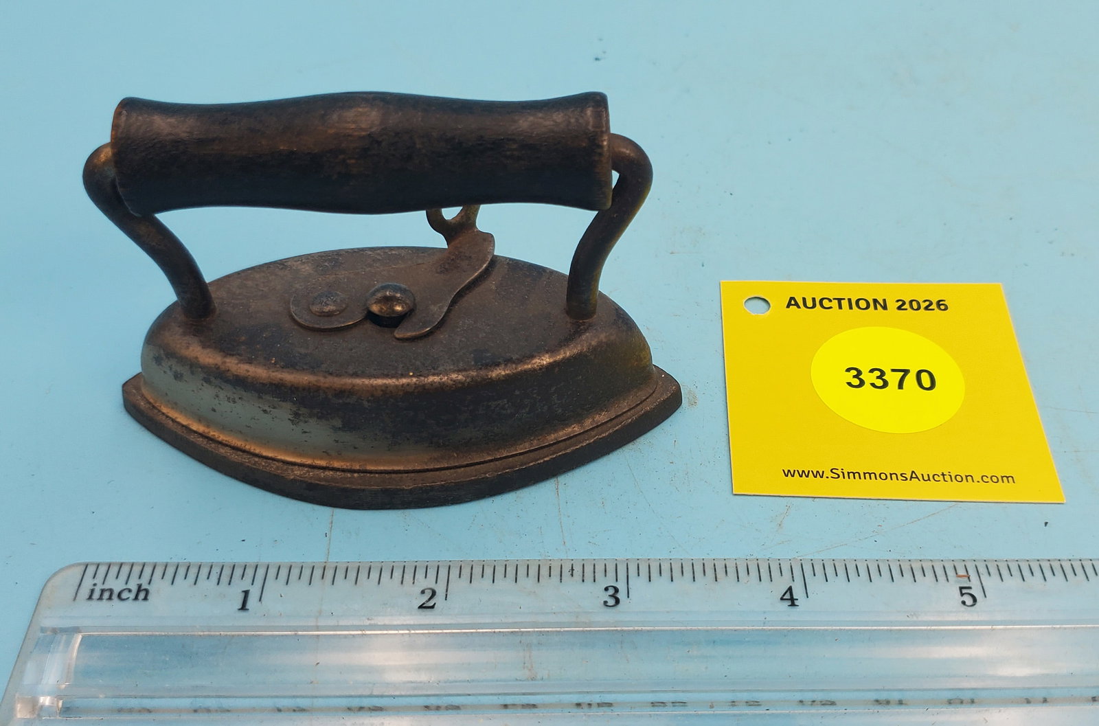Dover Dolly Iron, Made USA, L 3 1/2": Dover Dolly Iron, Made USA, L 3 1/2"