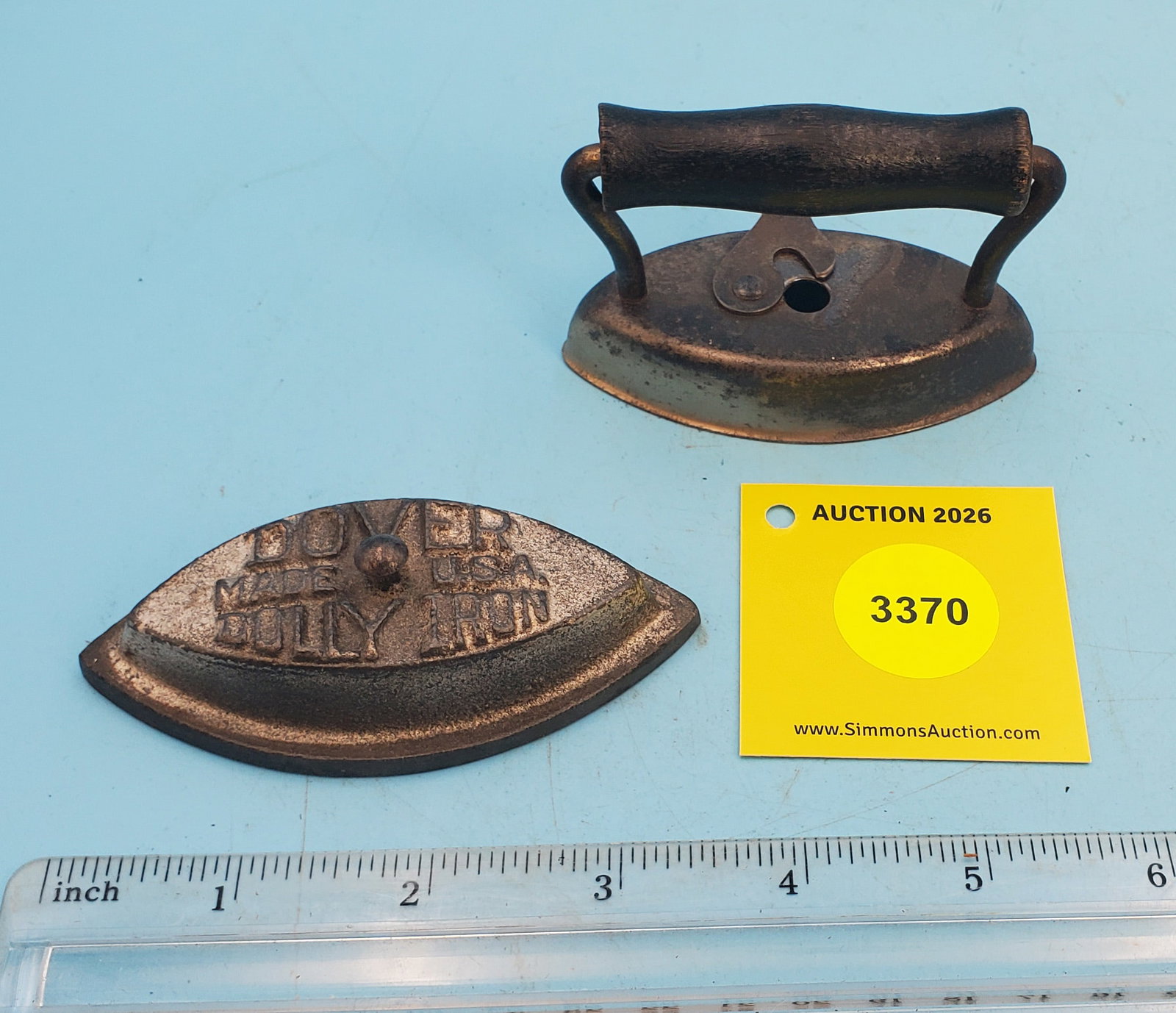Dover Dolly Iron, Made USA, L 3 1/2" - 2