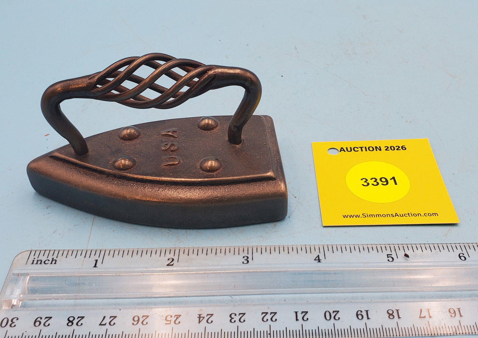 Flat iron, marked "USA", L 3 3/4": Flat iron, marked "USA", L 3 3/4"