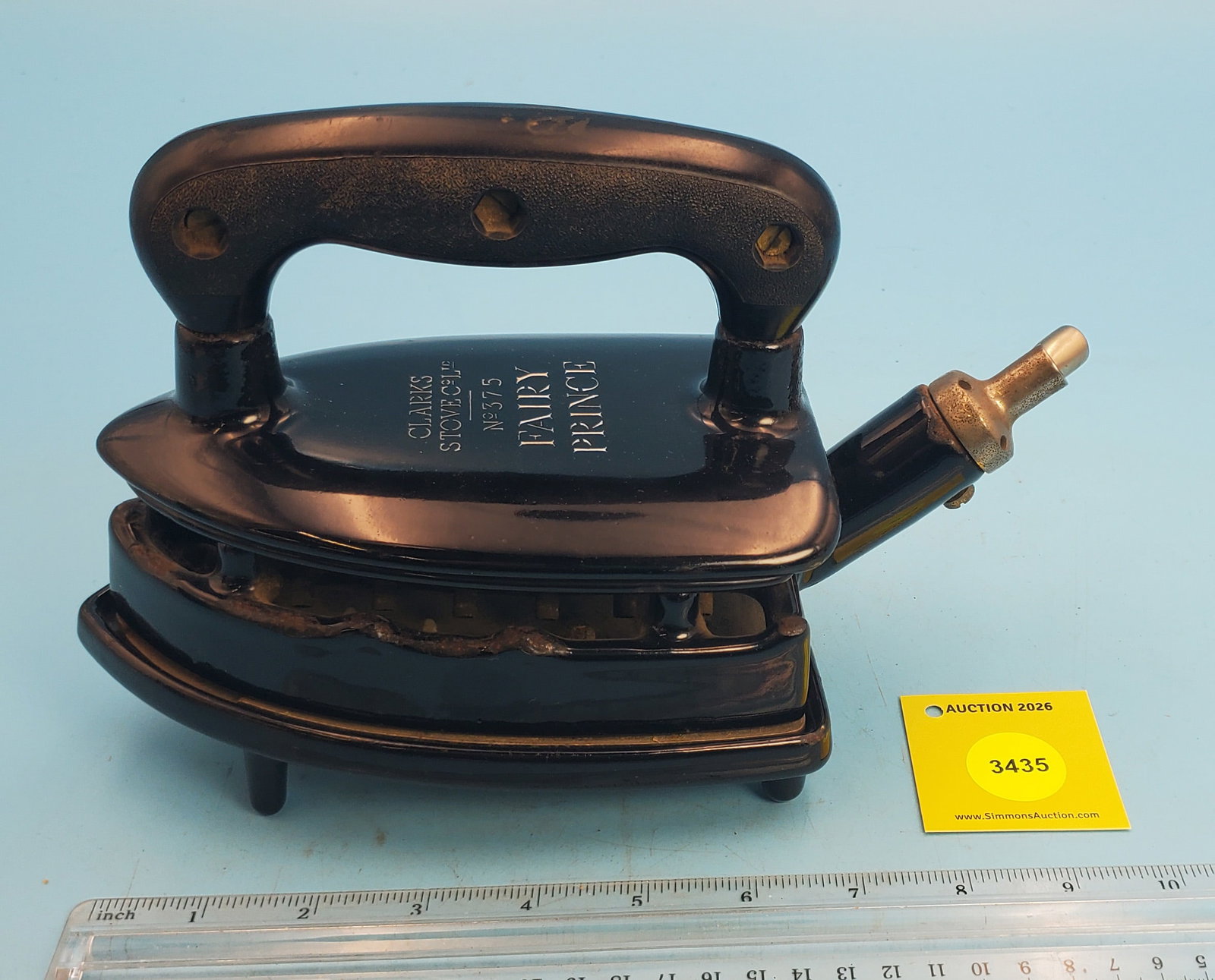 Natural gas, Clarks Stove C &L, No 375, Fairy Prince, Black enamel, black top and handle, L 6 1/2... (1 of 2)