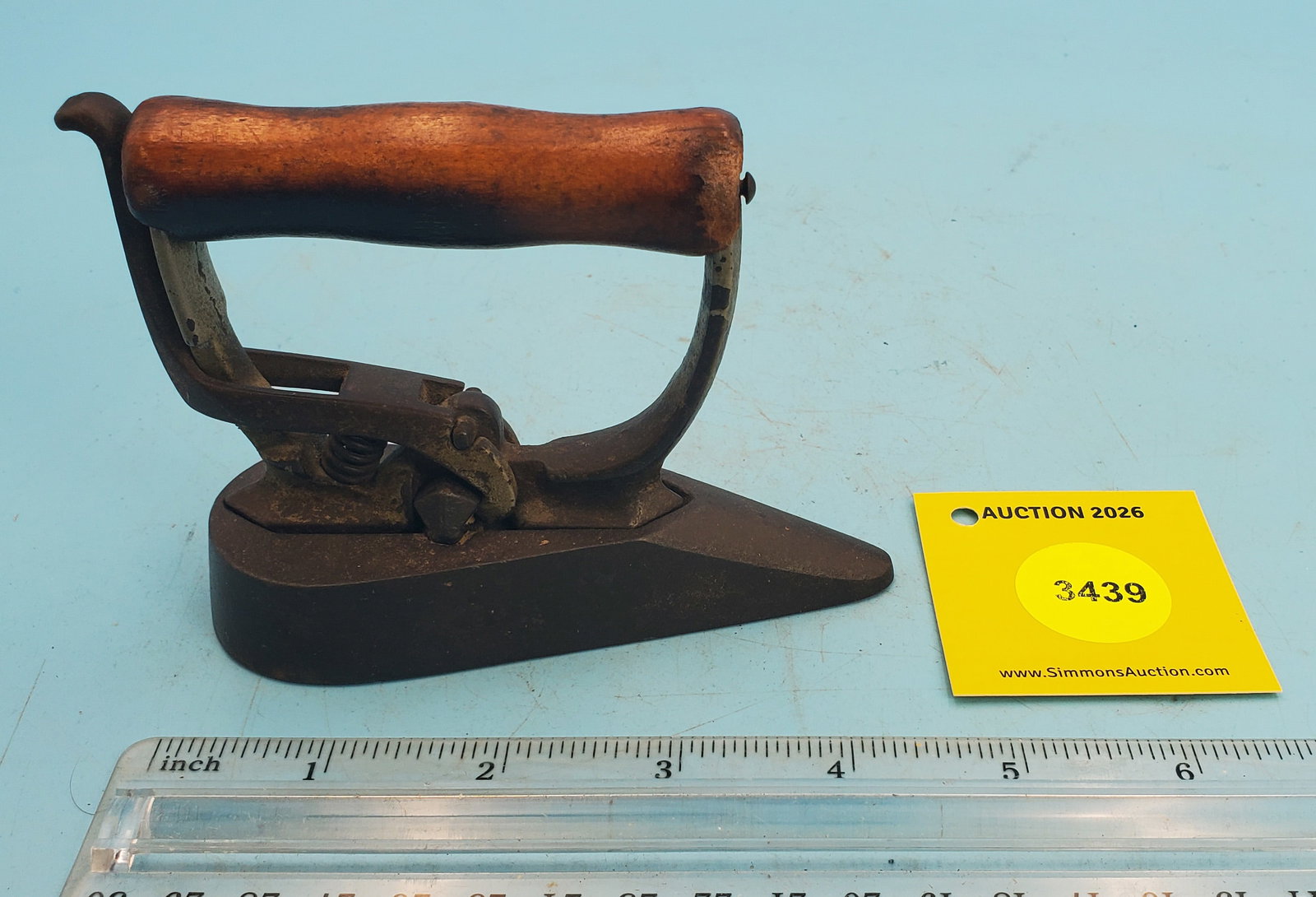 Tailor iron, detachable handle, L 4 3/8": Tailor iron, detachable handle, L 4 3/8"
