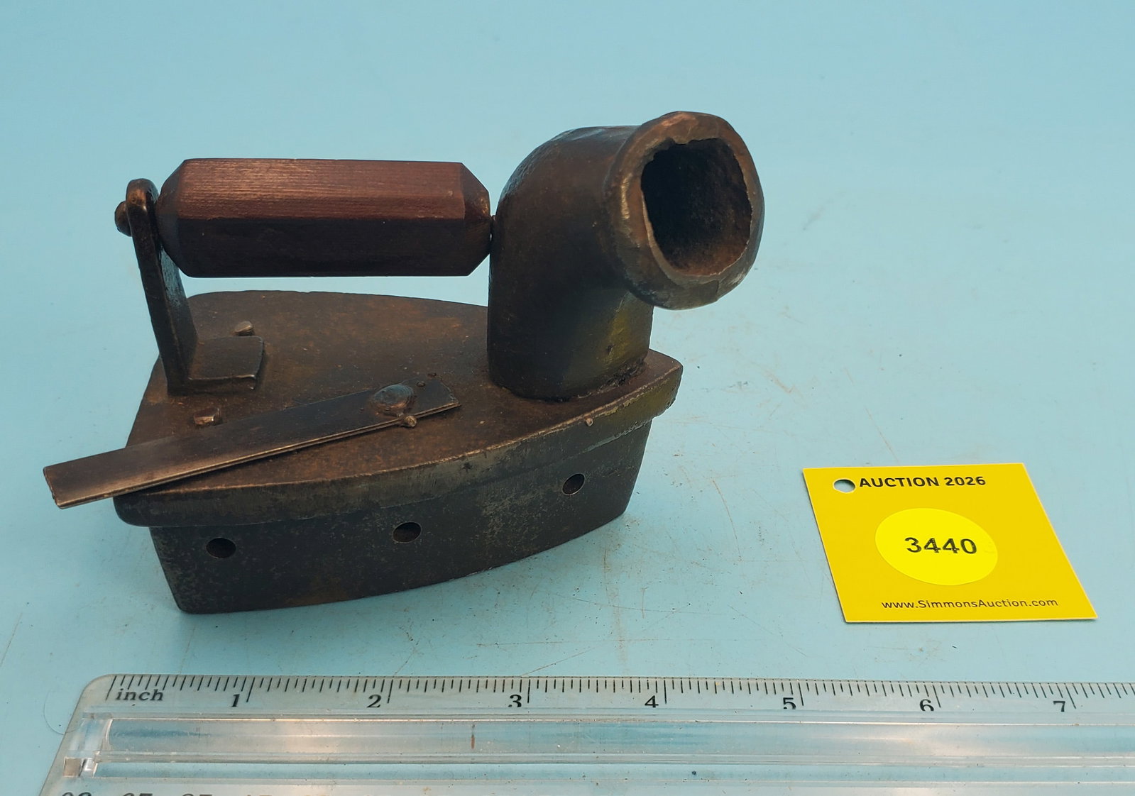 Small Charcoal iron, turned chimney, L 3 3/4": Small Charcoal iron, turned chimney, L 3 3/4"