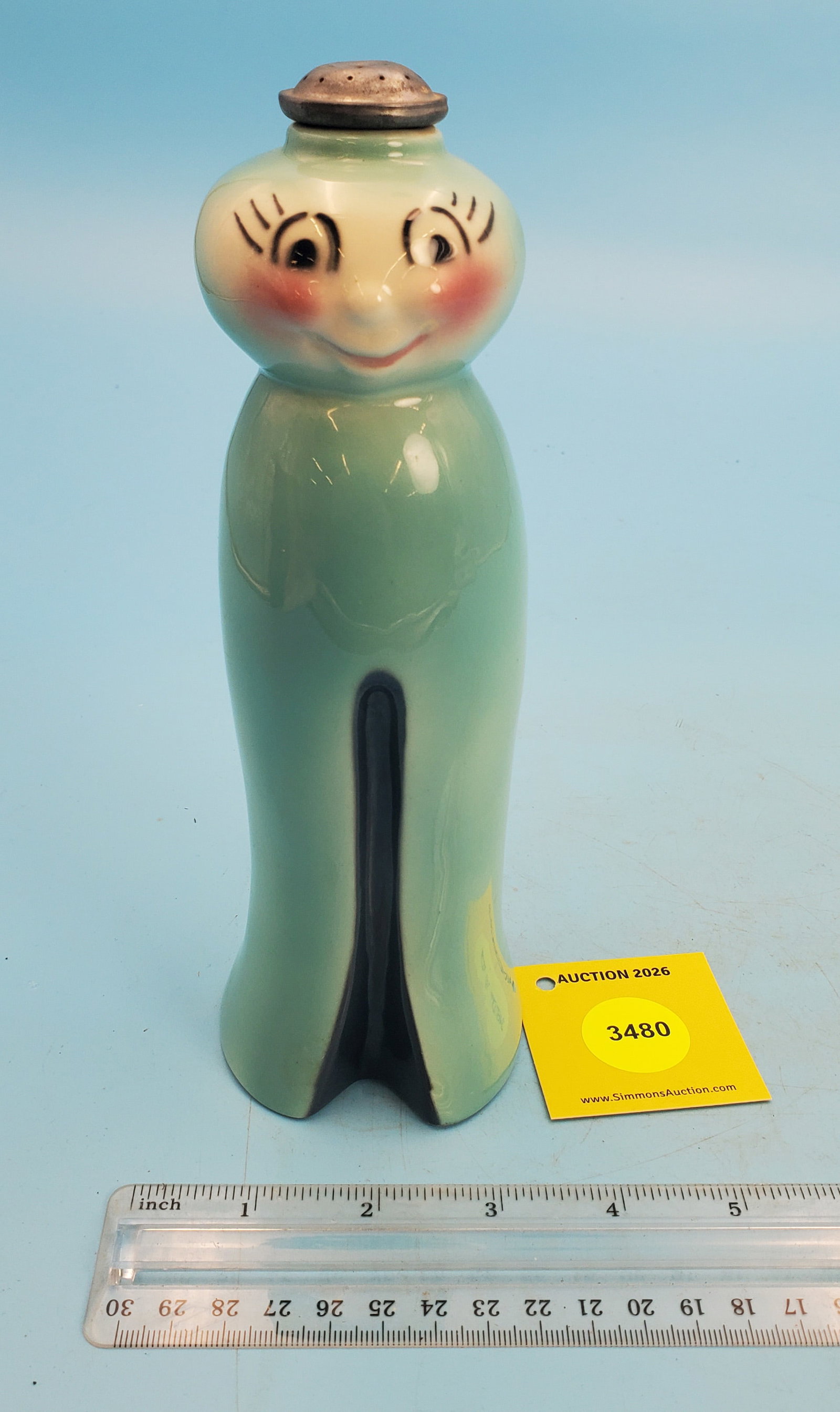 Sprinkle bottle, turquiose clothespin, 7 3/4": Sprinkle bottle, turquiose clothespin, 7 3/4"