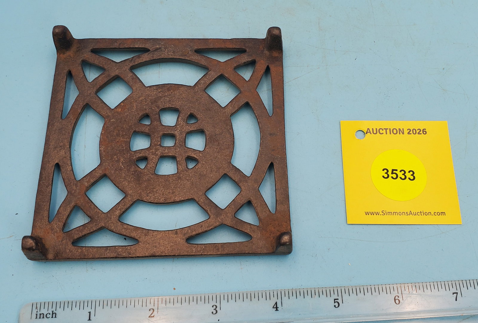 Trivet, Ober Square No 2 - 2