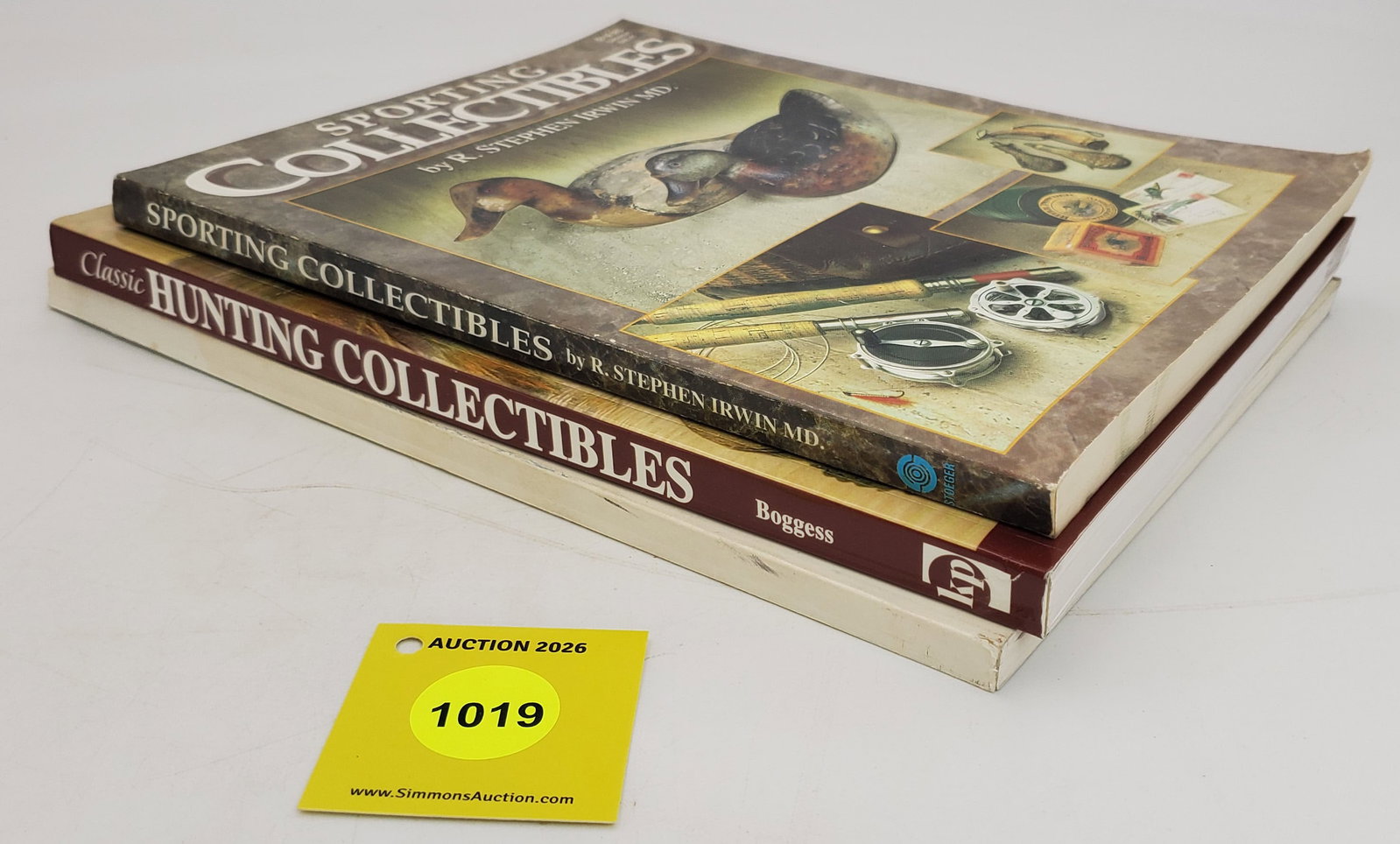 Lot of 2 Collectible/ Advertising books (1 of 2)